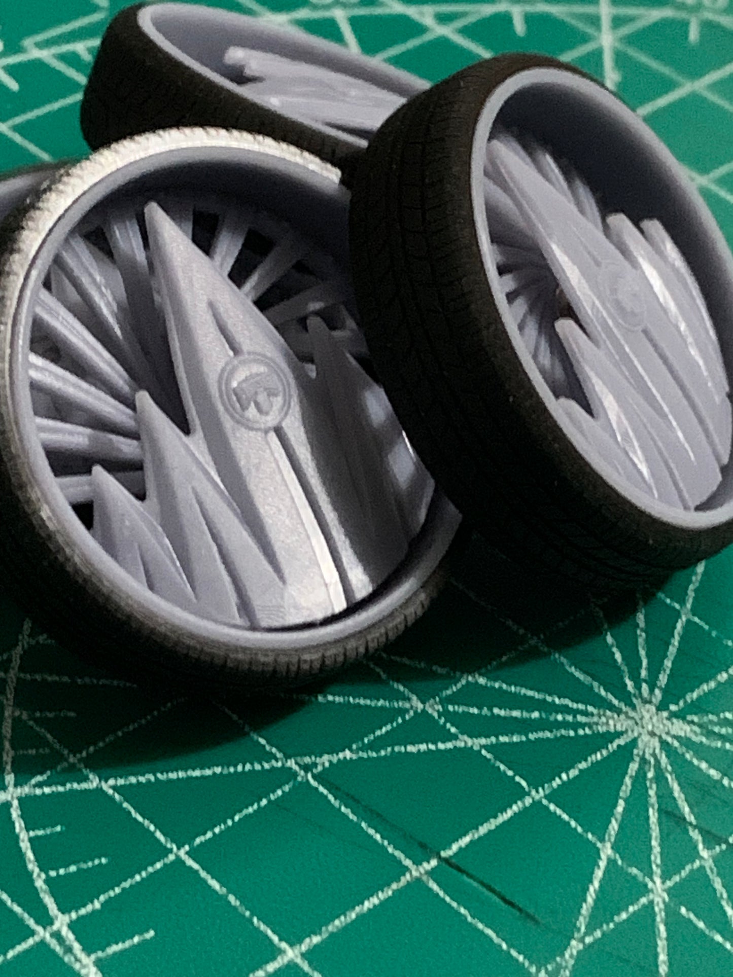 1/25 Scale - DUB "S508 F.U." Floater - in 26"-36" Donk, Big Rims, Old Schools, Traditionals, SUV