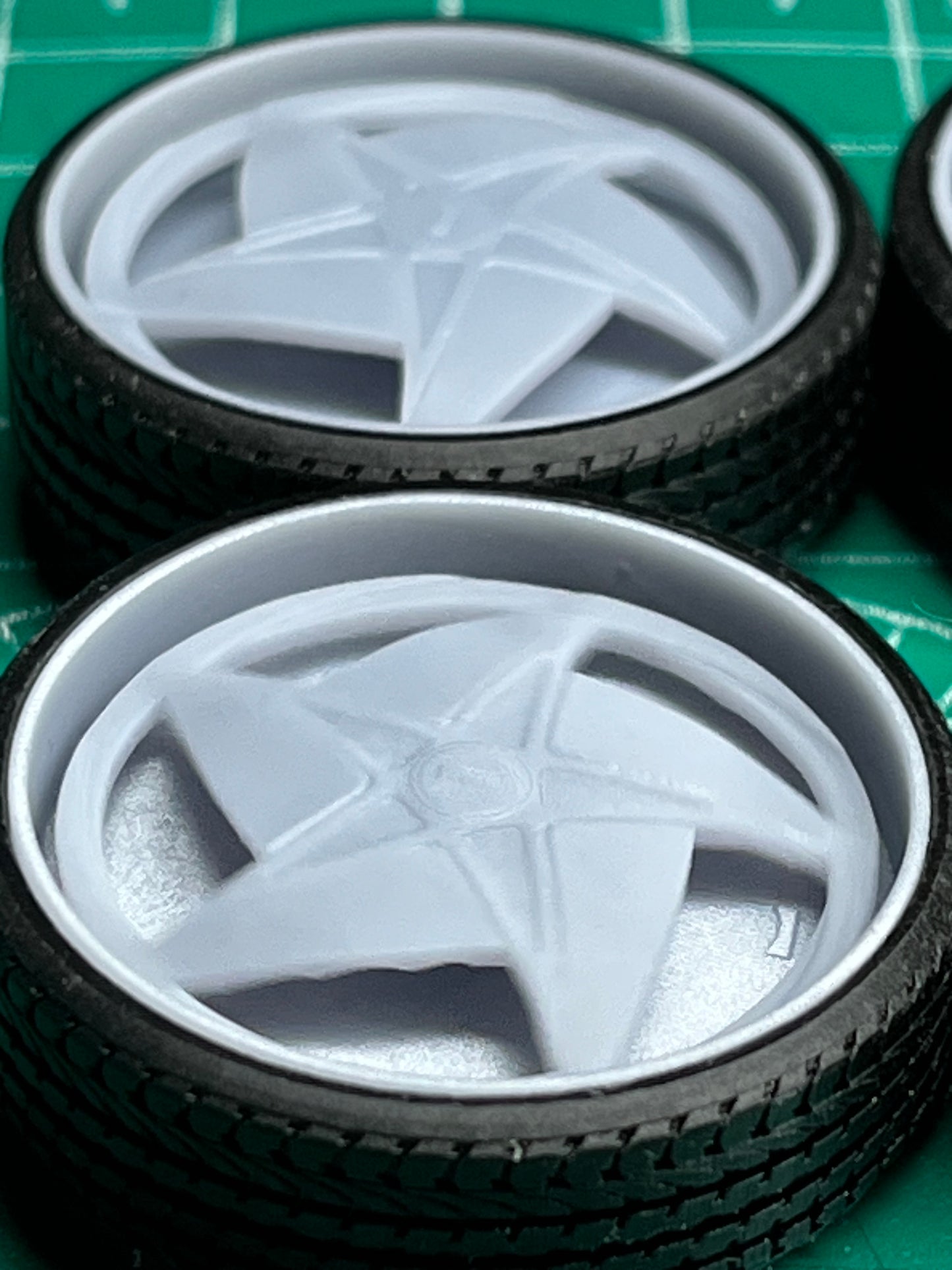 1/25 Scale - DUB "SWERVE" Spinner - in 26"-36" Donk, Big Rims, Old Schools, Traditionals, SUV