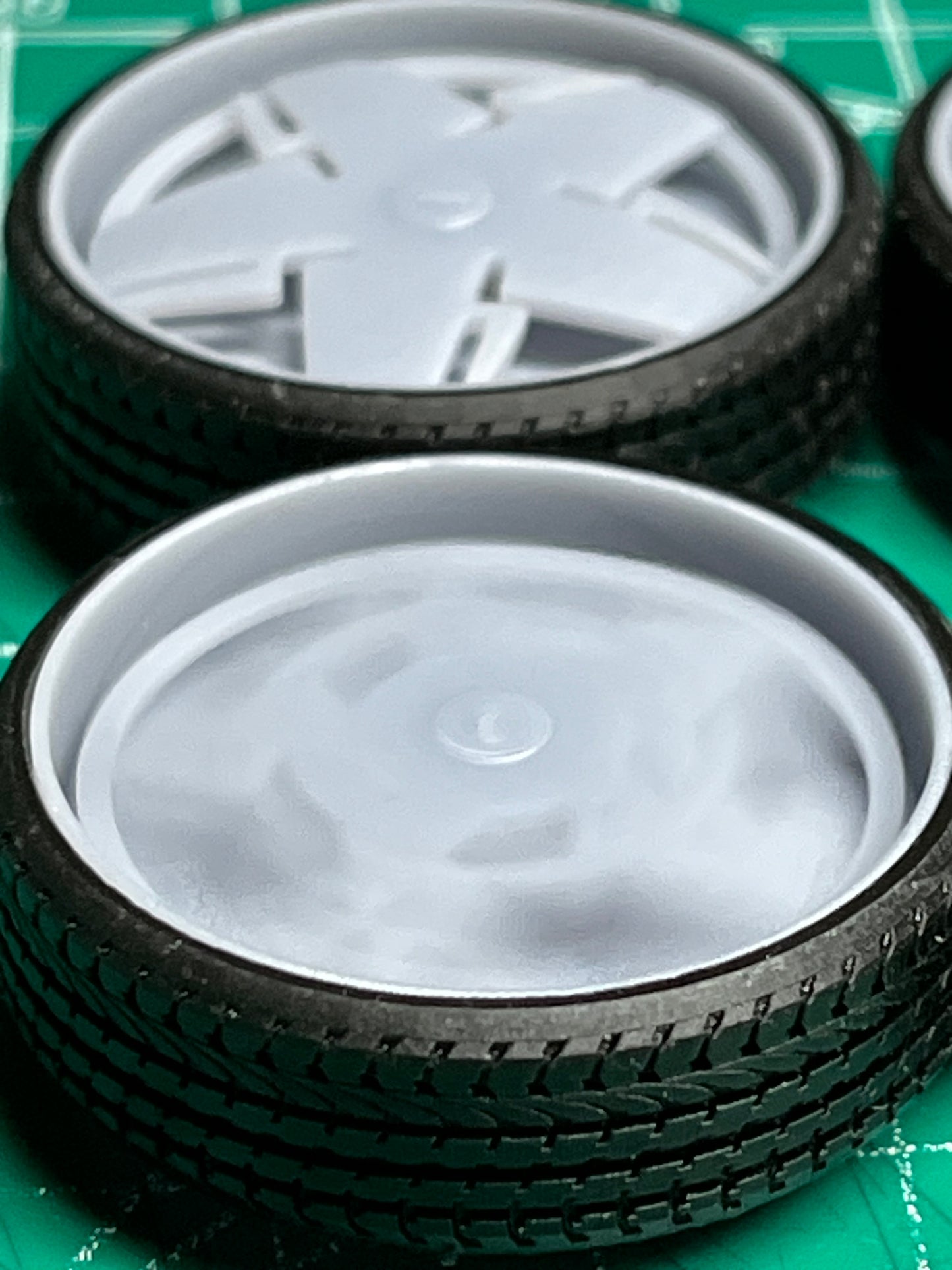 1/25 Scale - DUB "MAZE S809" Spinner - in 26"-36" Donk, Big Rims, Old Schools, Traditionals, SUV