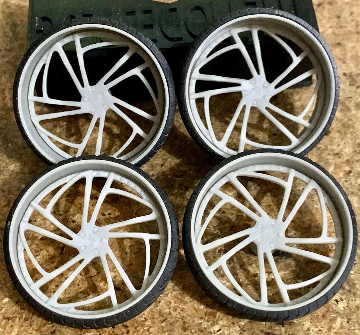 1/25 Scale - COR TIDAL in 26"-30" Donk, Big Rims, Box Chevy, G-Body
