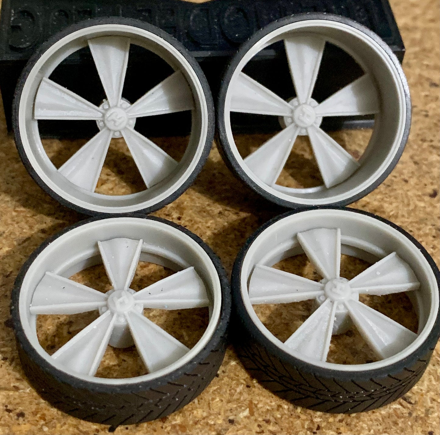 1/25 Scale - HURST DAZZLER - in 26"-30" Donk, Big Rims, Box Chevy, G-Body (Copy)