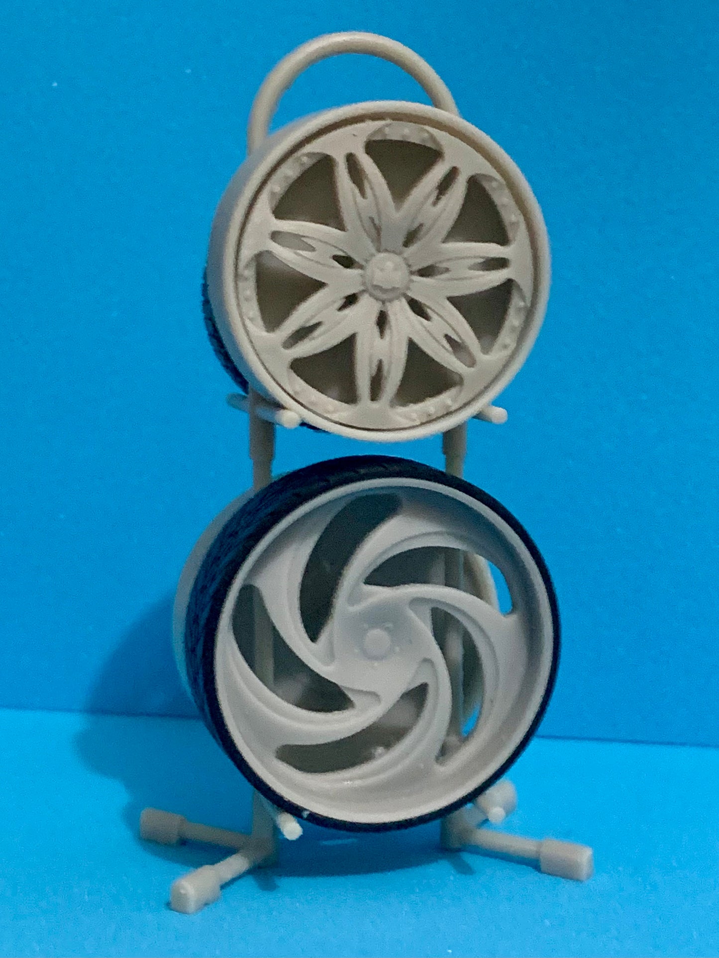 1/25 Scale - Diorama Rim Stands Various Styles