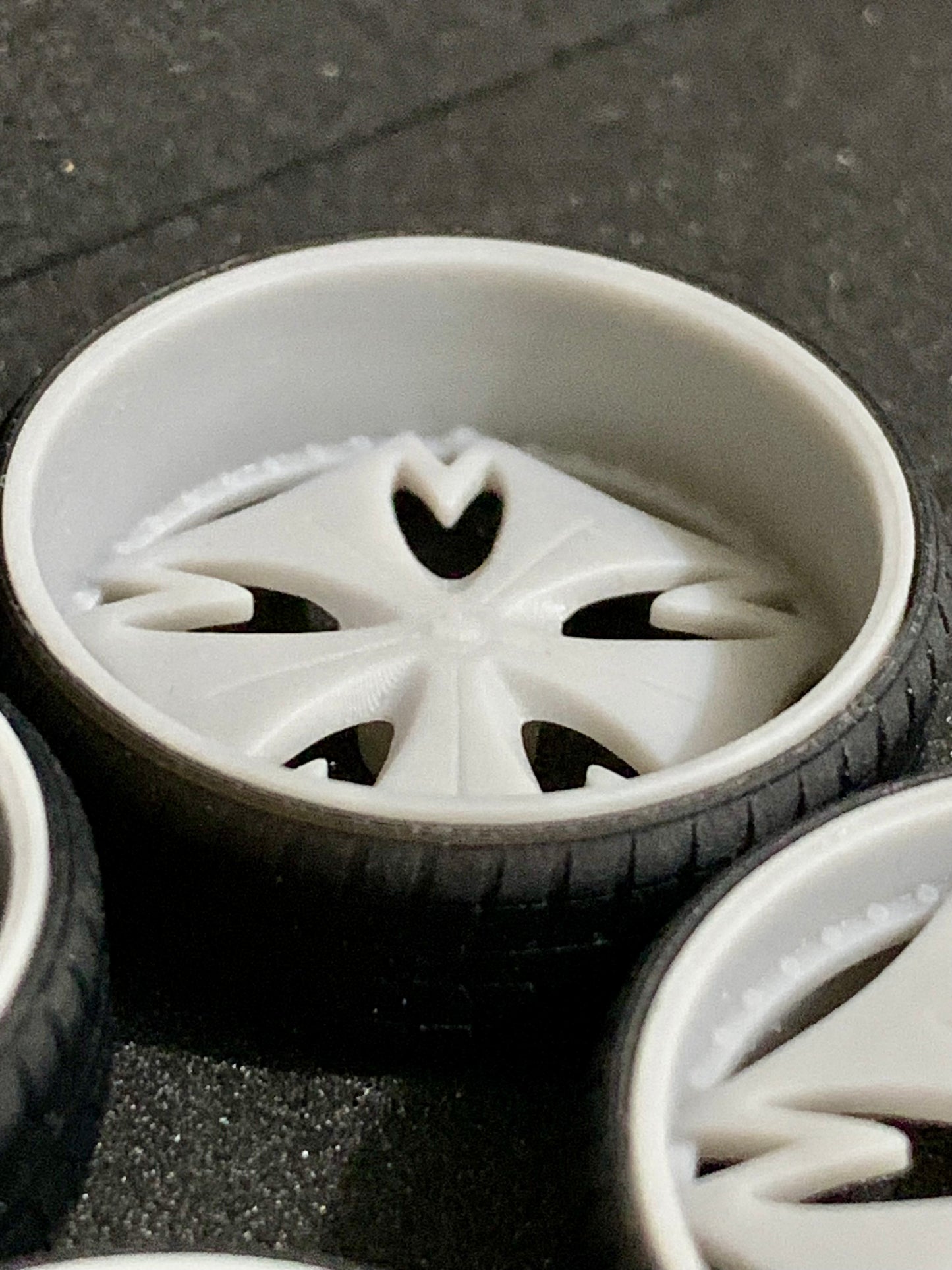 1/25 Scale - DUB BIG CHIPS (non-spinner) in 26"-30" Donk, Big Rims, Box Chevy, G-Body