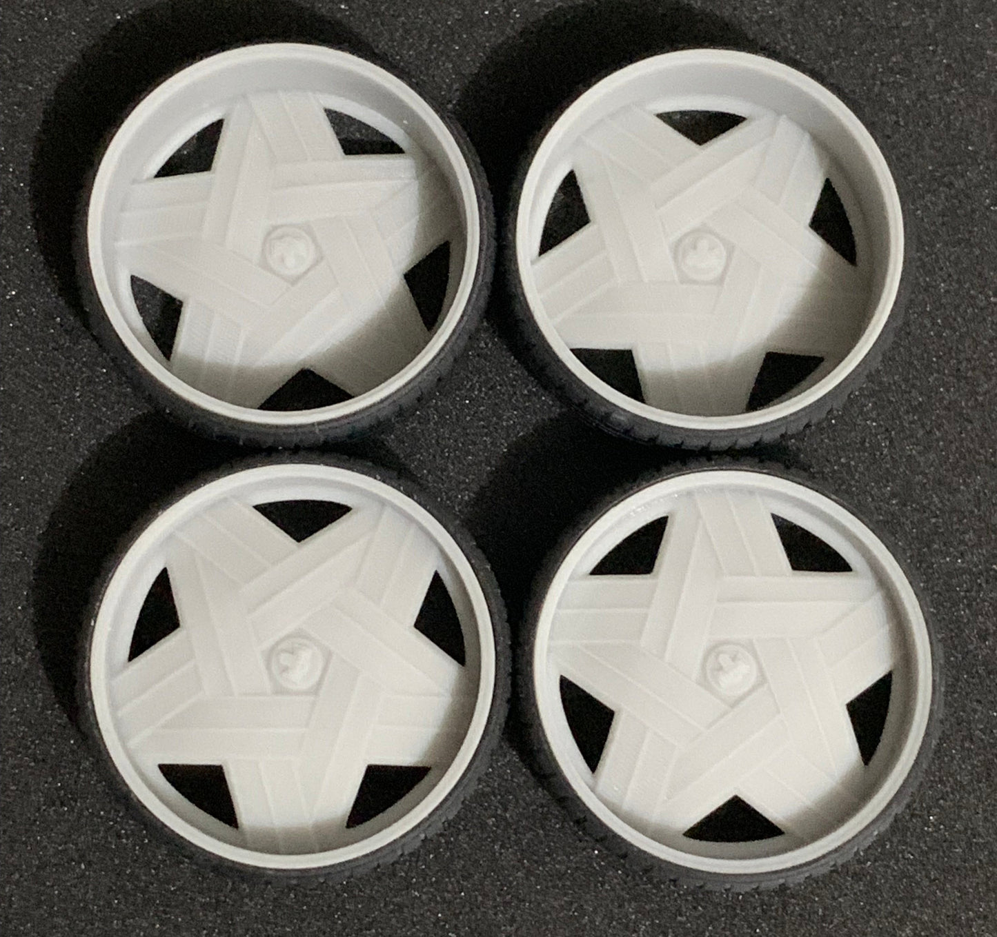 1/25 Scale - DUB CROWN (non-spinner) in 26"-30" Donk, Big Rims, Box Chevy, G-Body