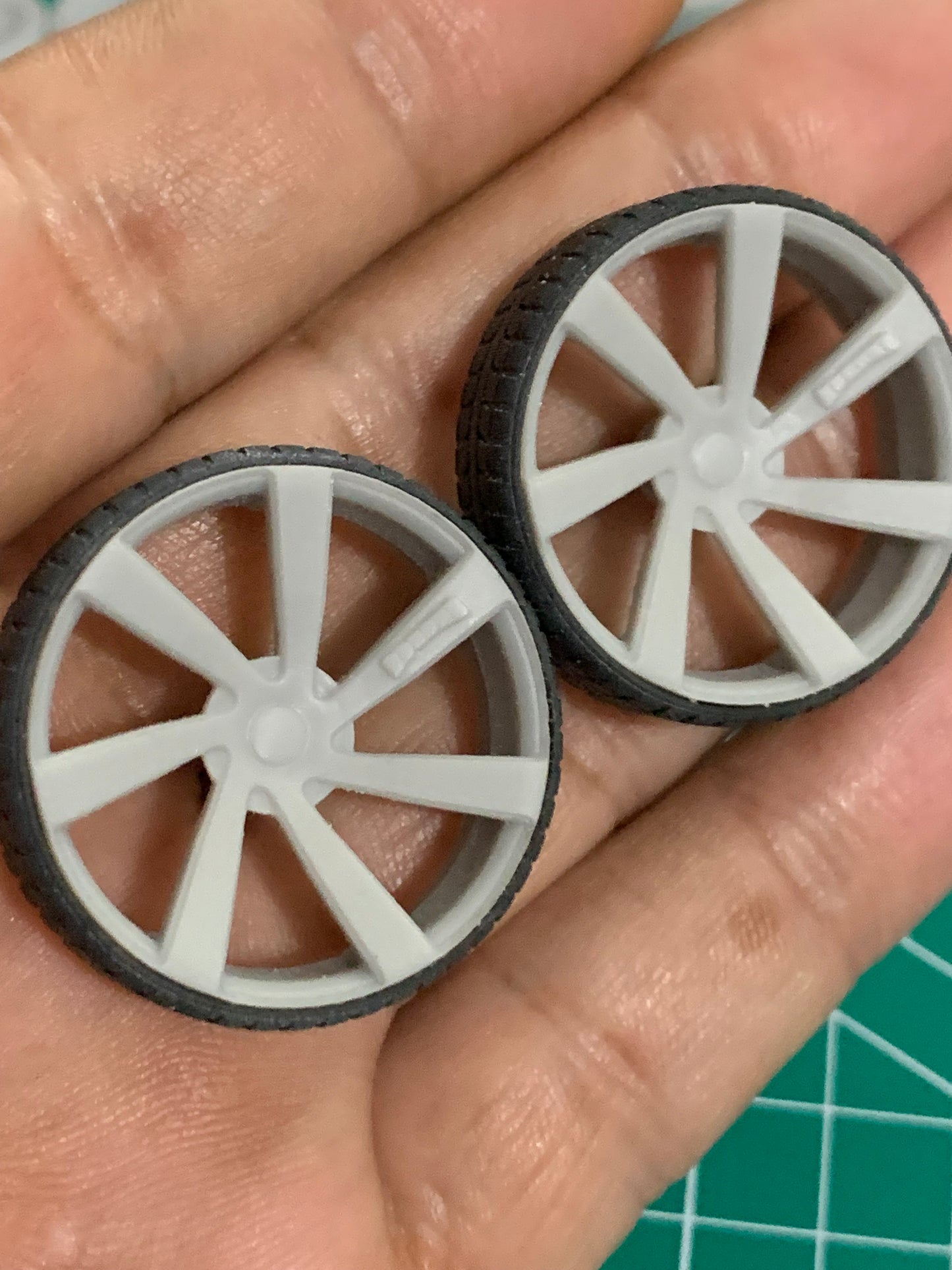 1/25 Scale - DUB DIRECTA in 26"-30" Donk, Big Rims, Box Chevy, G-Body