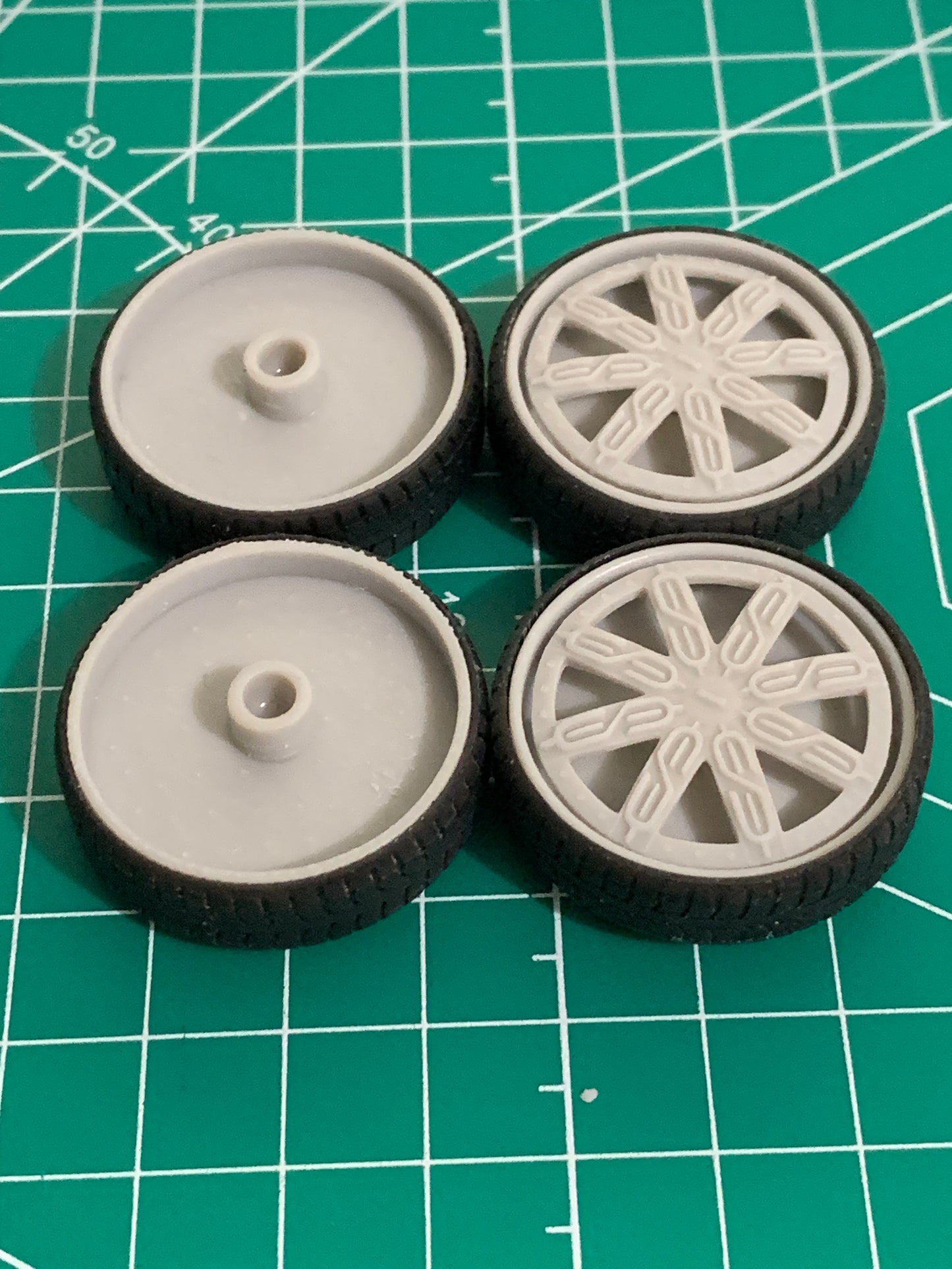 1/25 Scale - DUB TYCOON Spinner in 28"-36" Donk, Big Rims, Box Chevy, G-Body