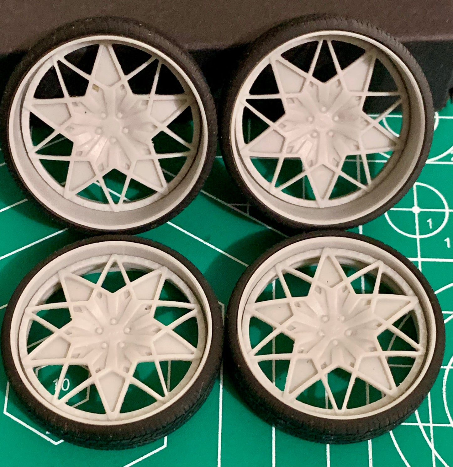 1/25 Scale - AMAN! NAVARO V3 - in 26"-36" Donk, Big Rims, Box Chevy, G-Body