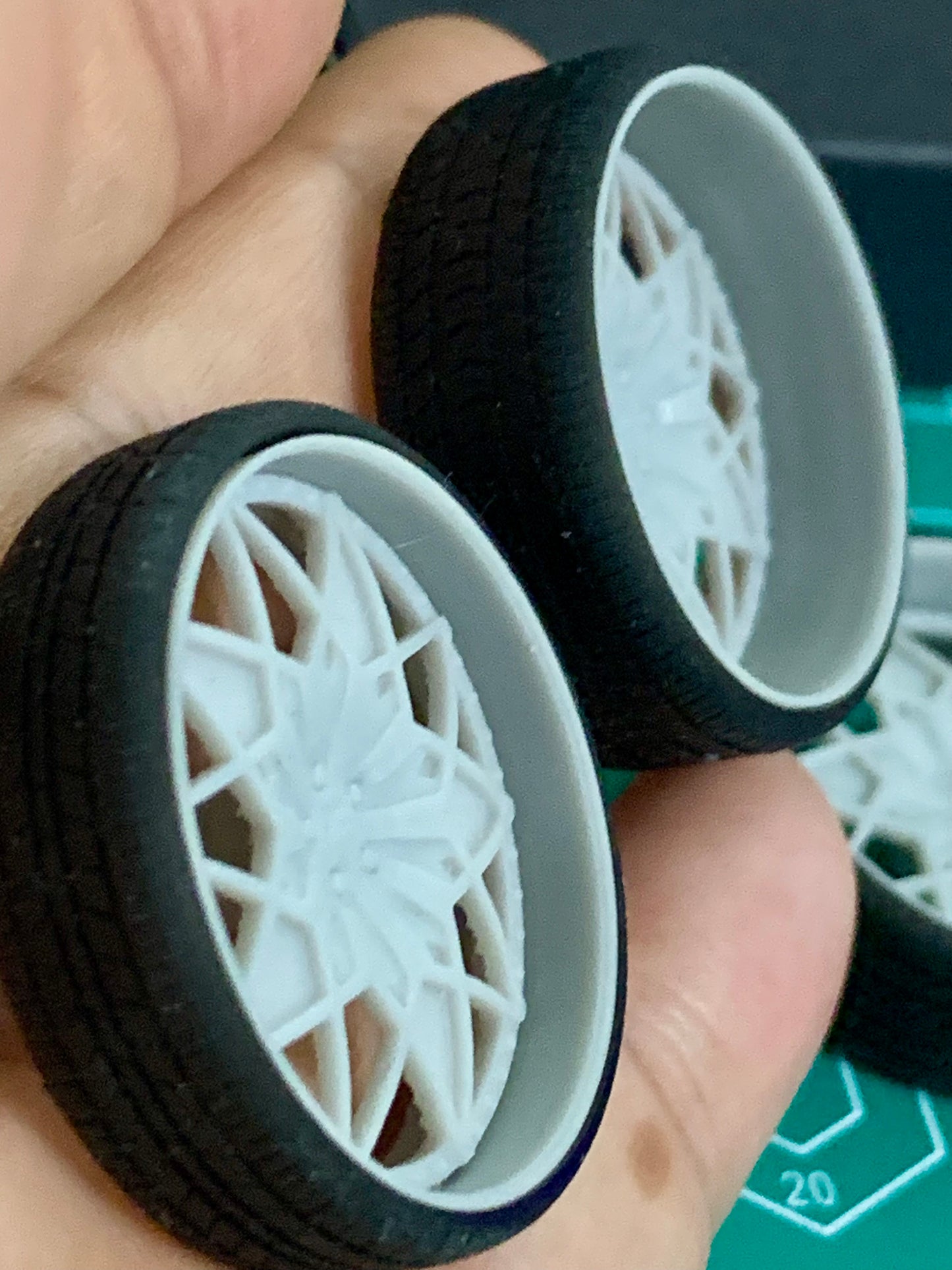 1/25 Scale - AMAN! NAVARO V3 - in 26"-36" Donk, Big Rims, Box Chevy, G-Body