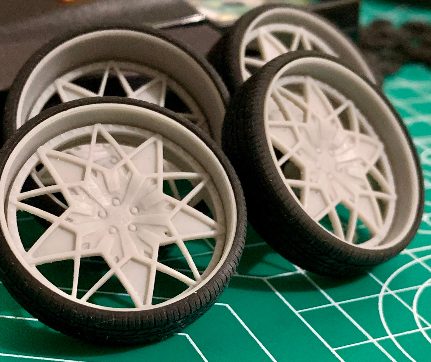 1/25 Scale - AMAN! NAVARO V3 - in 26"-36" Donk, Big Rims, Box Chevy, G-Body
