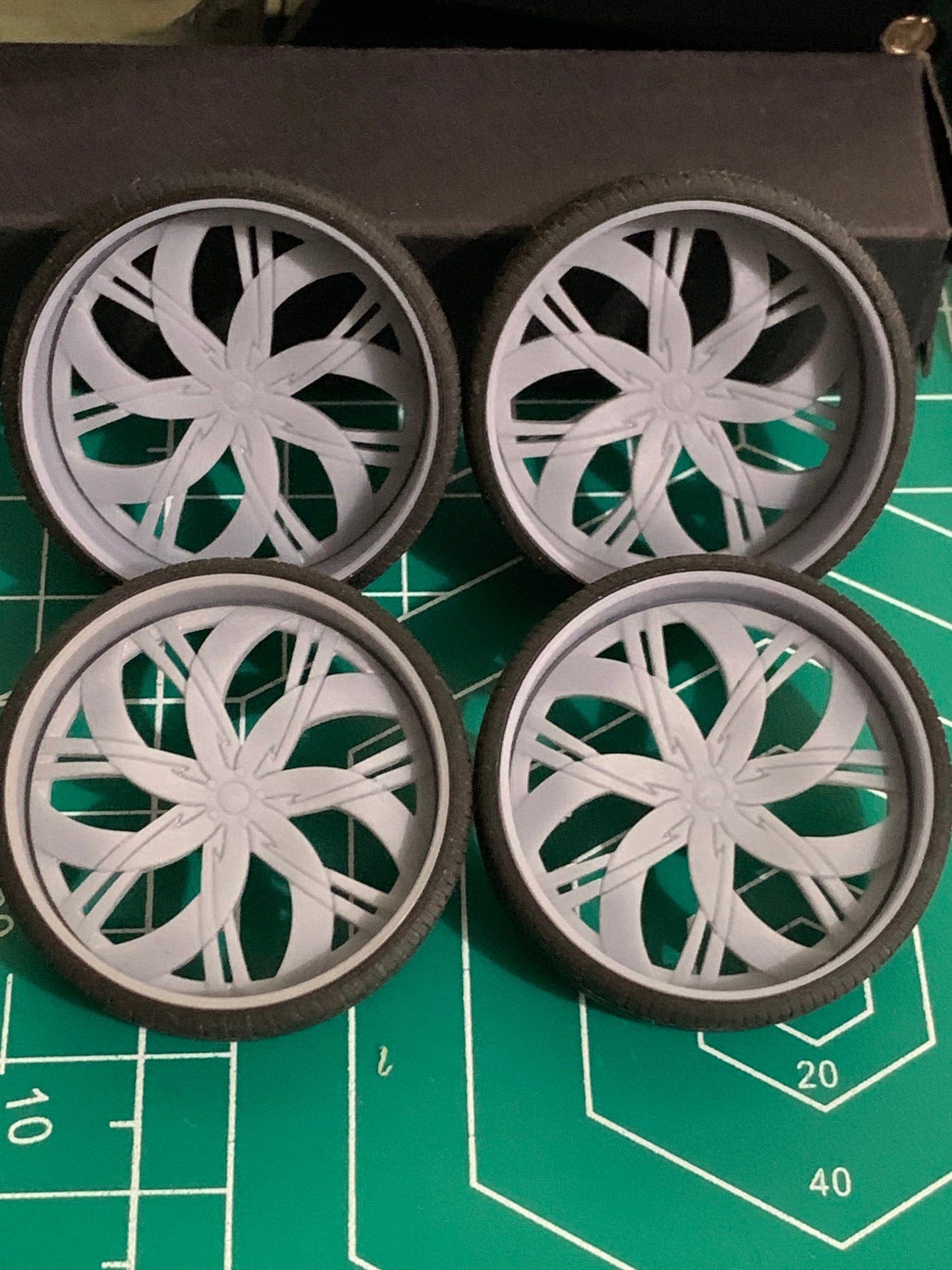 1/25 Scale - AMAN! YOLO - in 26"-30" Donk, Big Rims, Box Chevy, G-Body