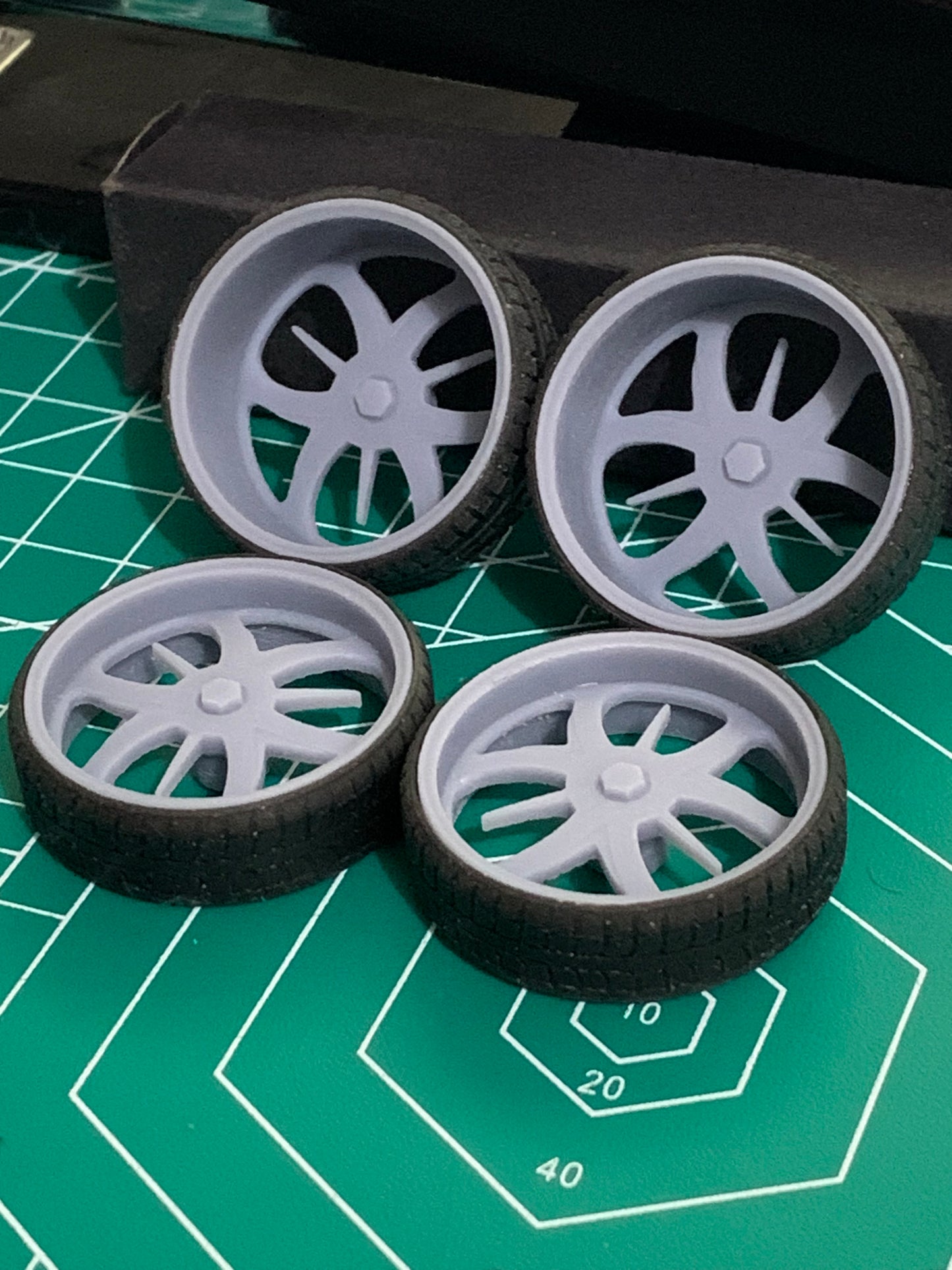 1/25 Scale - Billet Specialties GS3D in 26"-30" Donk, Big Rims, Box Chevy, G-Body
