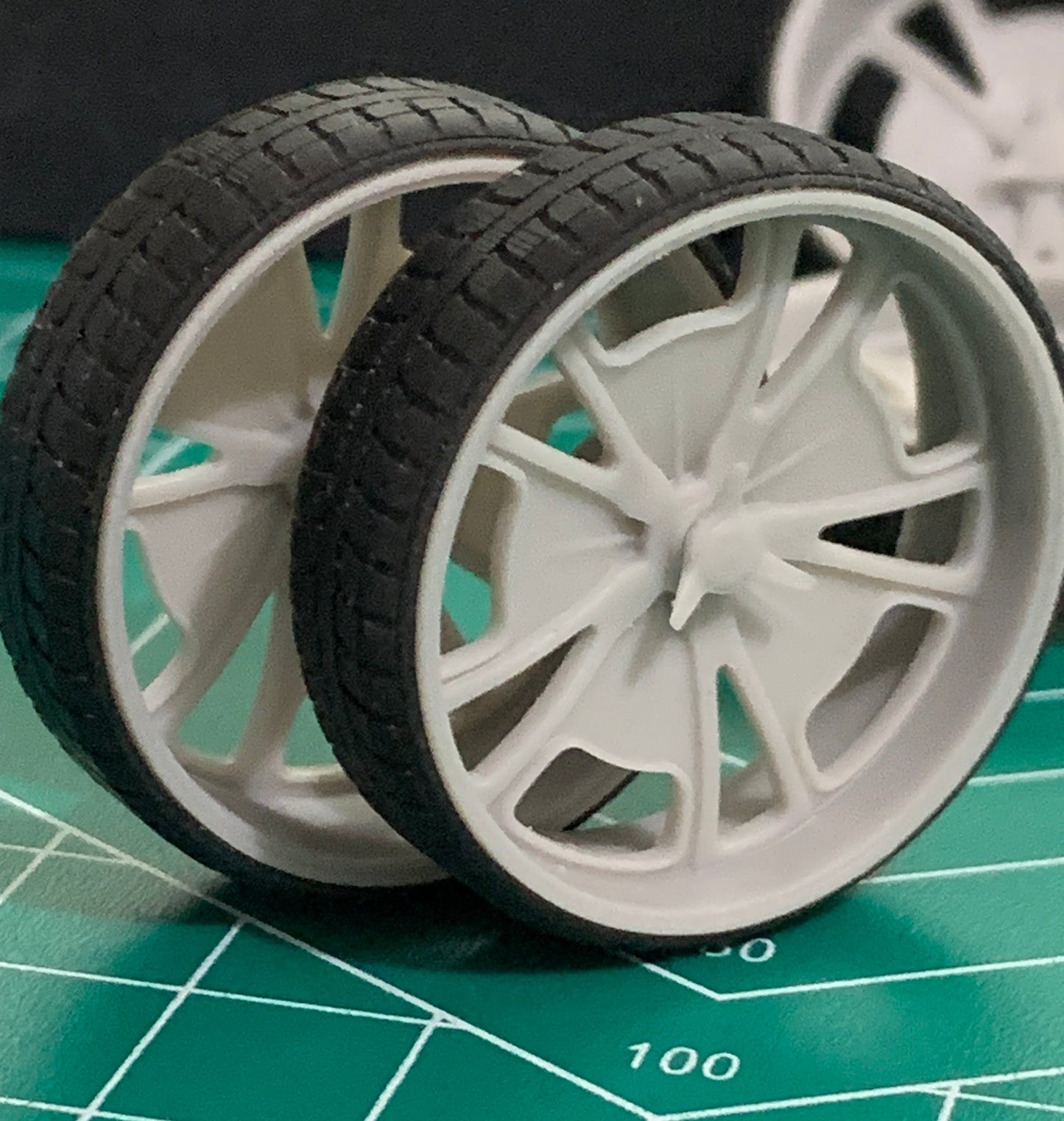 1/25 Scale - SCHOTT FUEL - in 26"-30" Donk, Big Rims, Box Chevy, G-Body