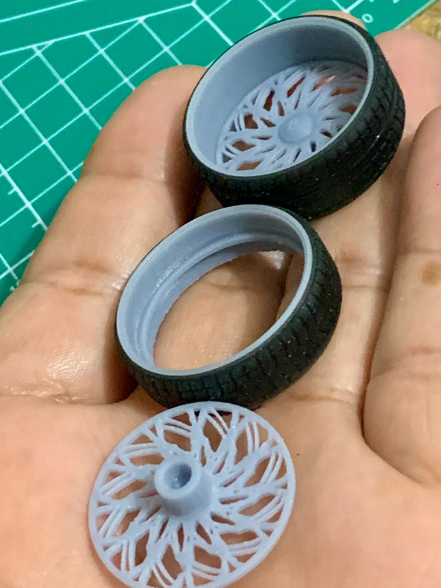 1/25 Scale - PINNACLE 1 - in 26"-36" Donk, Big Rims, Box Chevy, G-Body, Trucks, SUVs