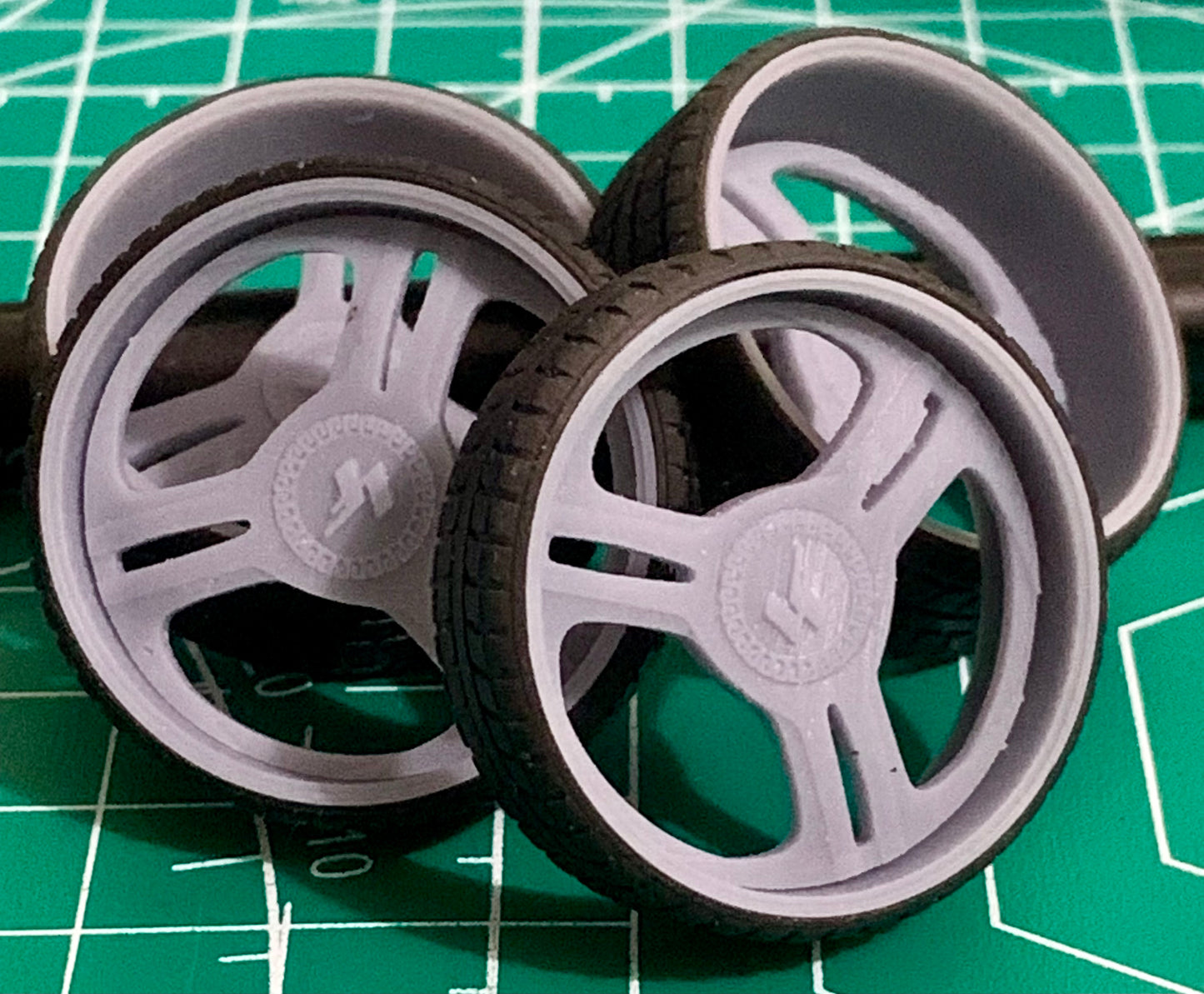 1/25 Scale - LEXANI TRESSA 798 - in 26"-36" Donk, Big Rims, Box Chevy, G-Body