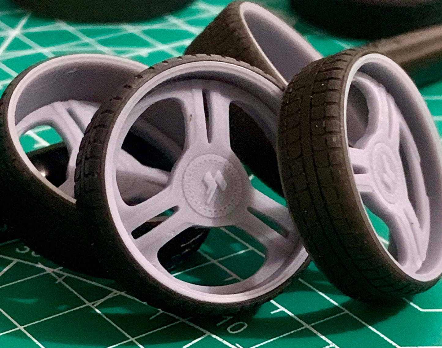 1/25 Scale - LEXANI TRESSA 798 - in 26"-36" Donk, Big Rims, Box Chevy, G-Body