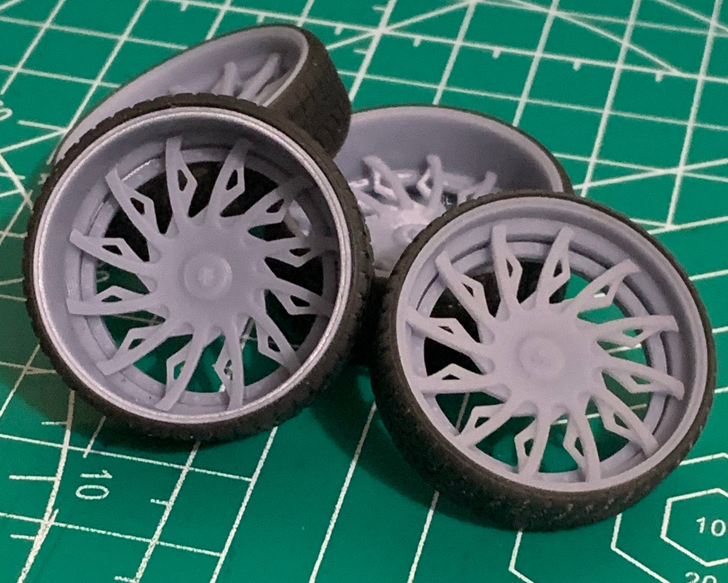 1/25 Scale - HB STEPPIN - in 26"-36" Donk, Big Rims, Box Chevy, G-Body