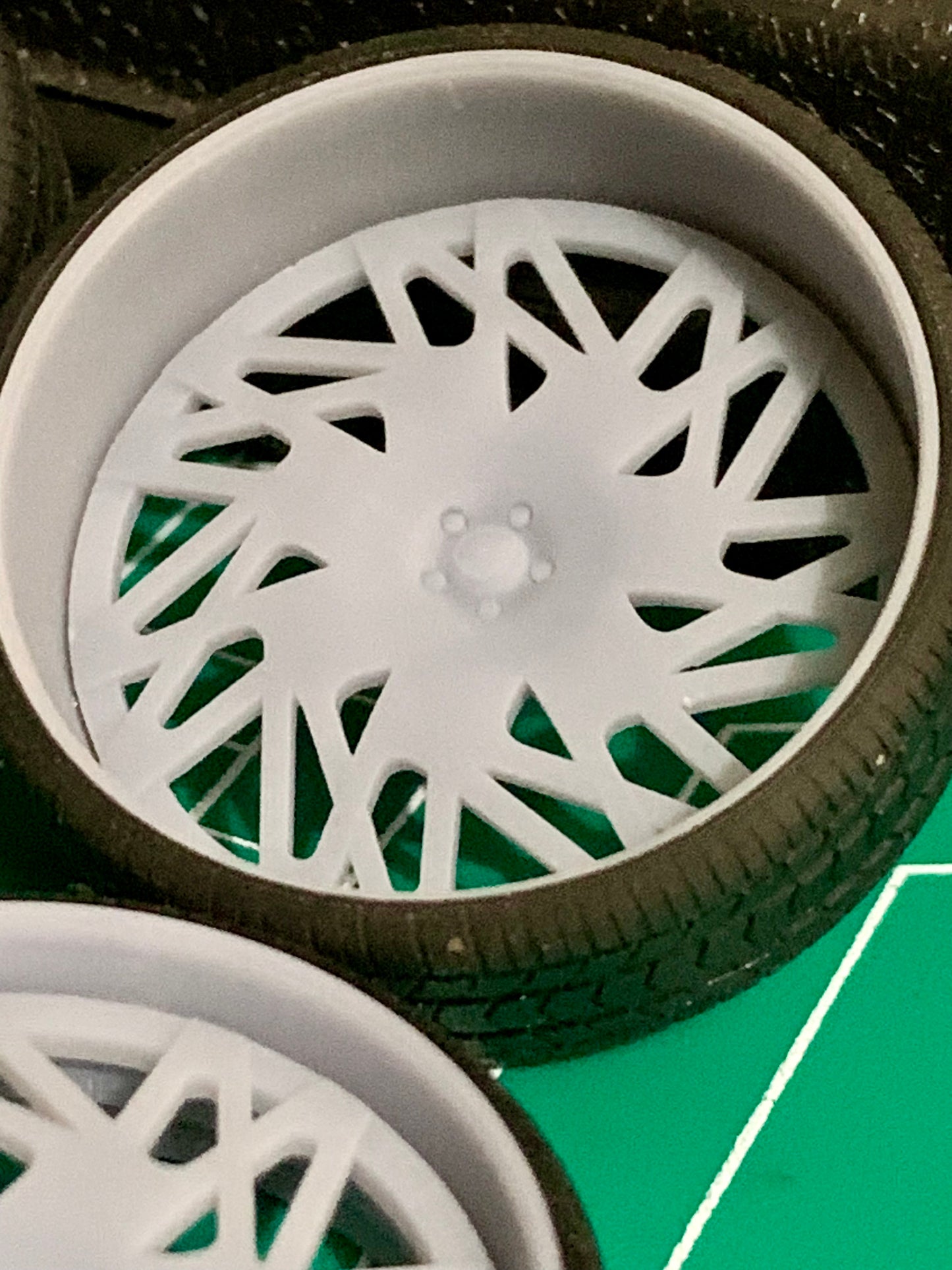 1/25 Scale - TMP GLIZZY - in 26"-36" Donk, Big Rims, Box Chevy, G-Body
