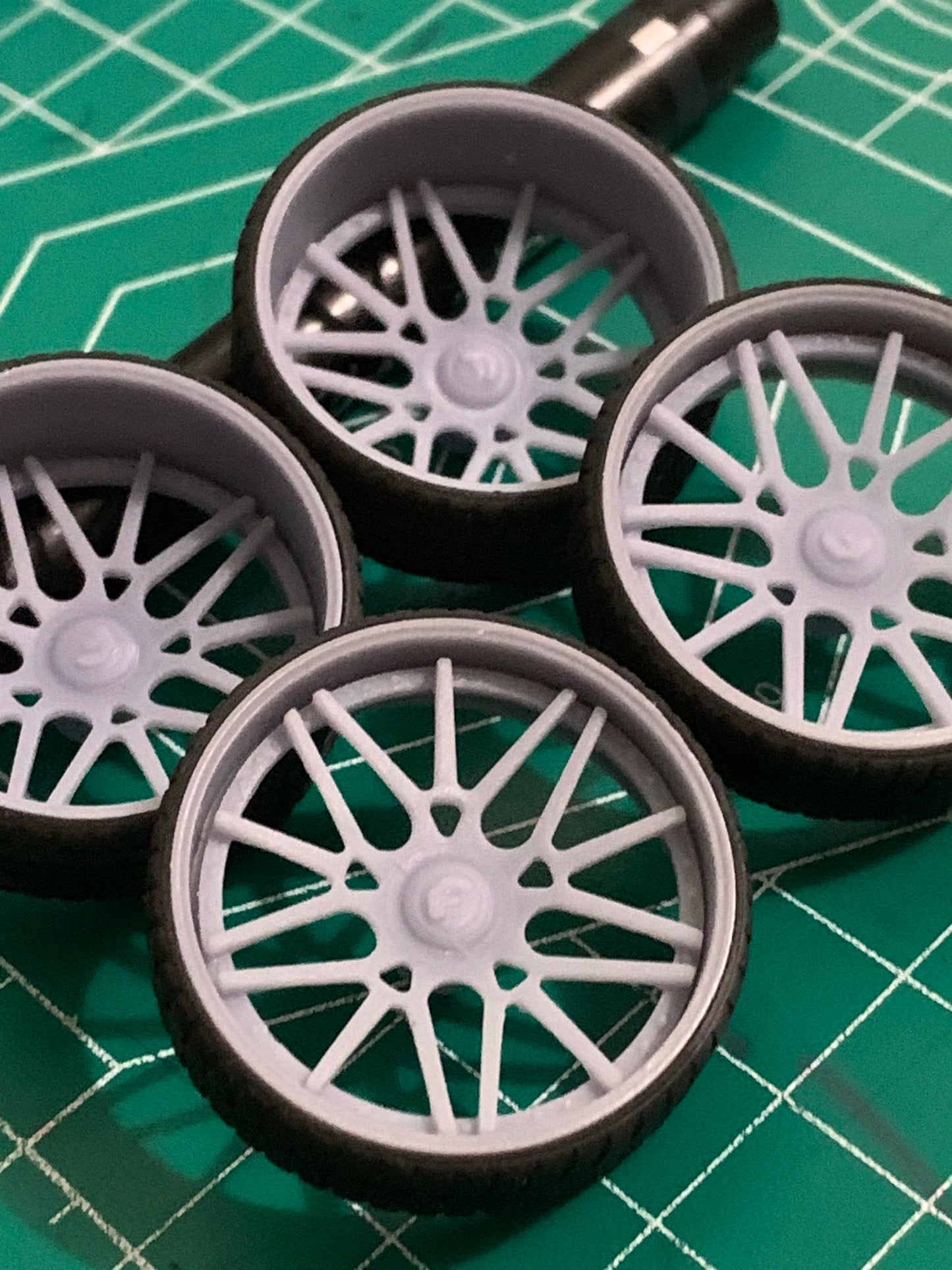 1/25 Scale - FORG! MAGLIA BC - in 26"-36" Donk, Big Rims, Box Chevy, G-Body