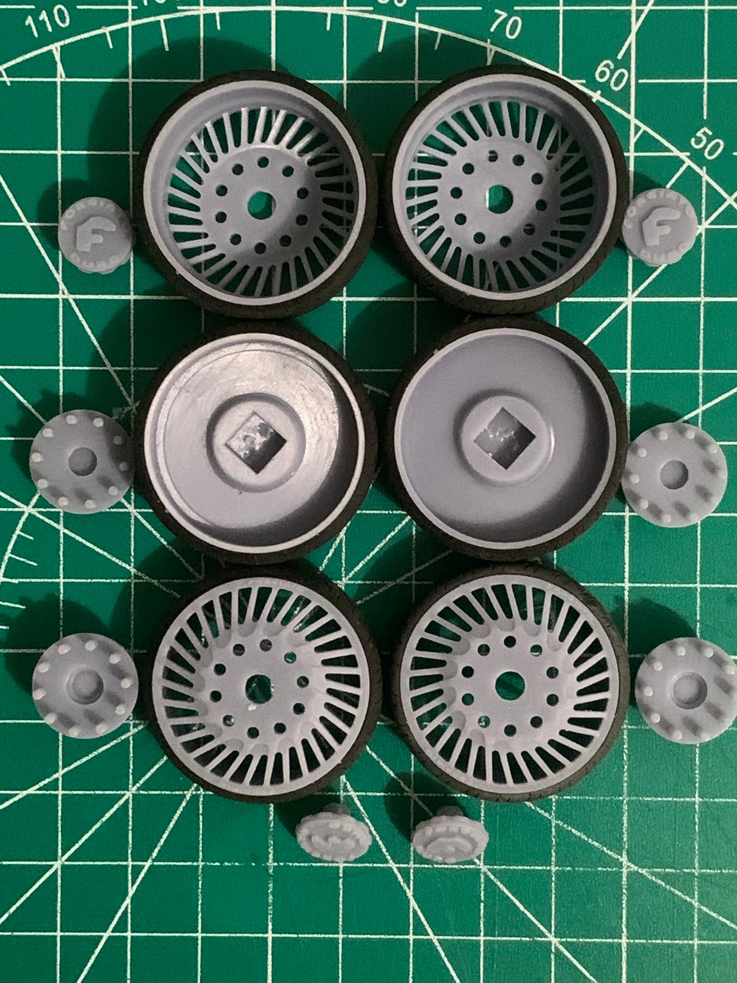 1/25 Scale - FORGI VENTOSO in 26"-32" (Multi-Piece) Dually Truck Rims