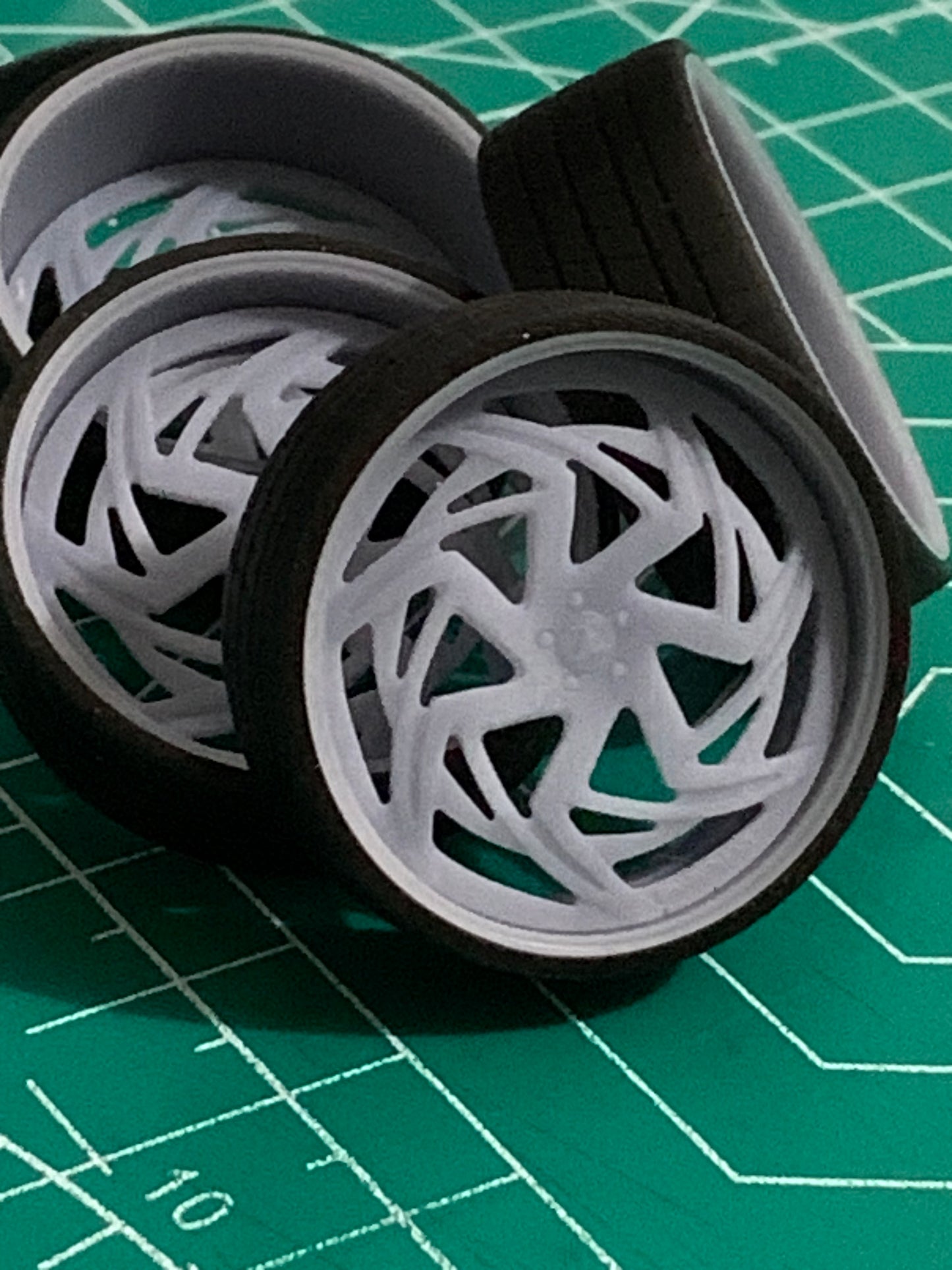 1/25 Scale - CORLE0NE CLEMENTE in 26"-36" Donk, Big Rims, Chevy, Buick, Olds, Ford, Pontiac