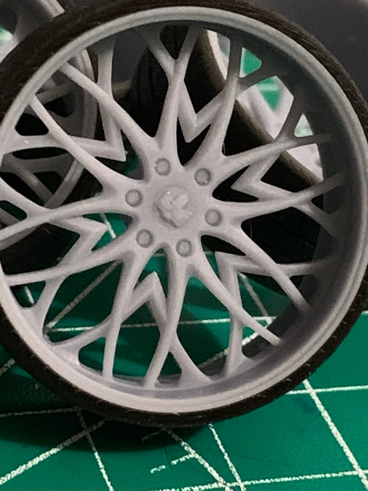 1/25 Scale - DUB "OG" (6lug) - in 26"-36" - Truck, SUV