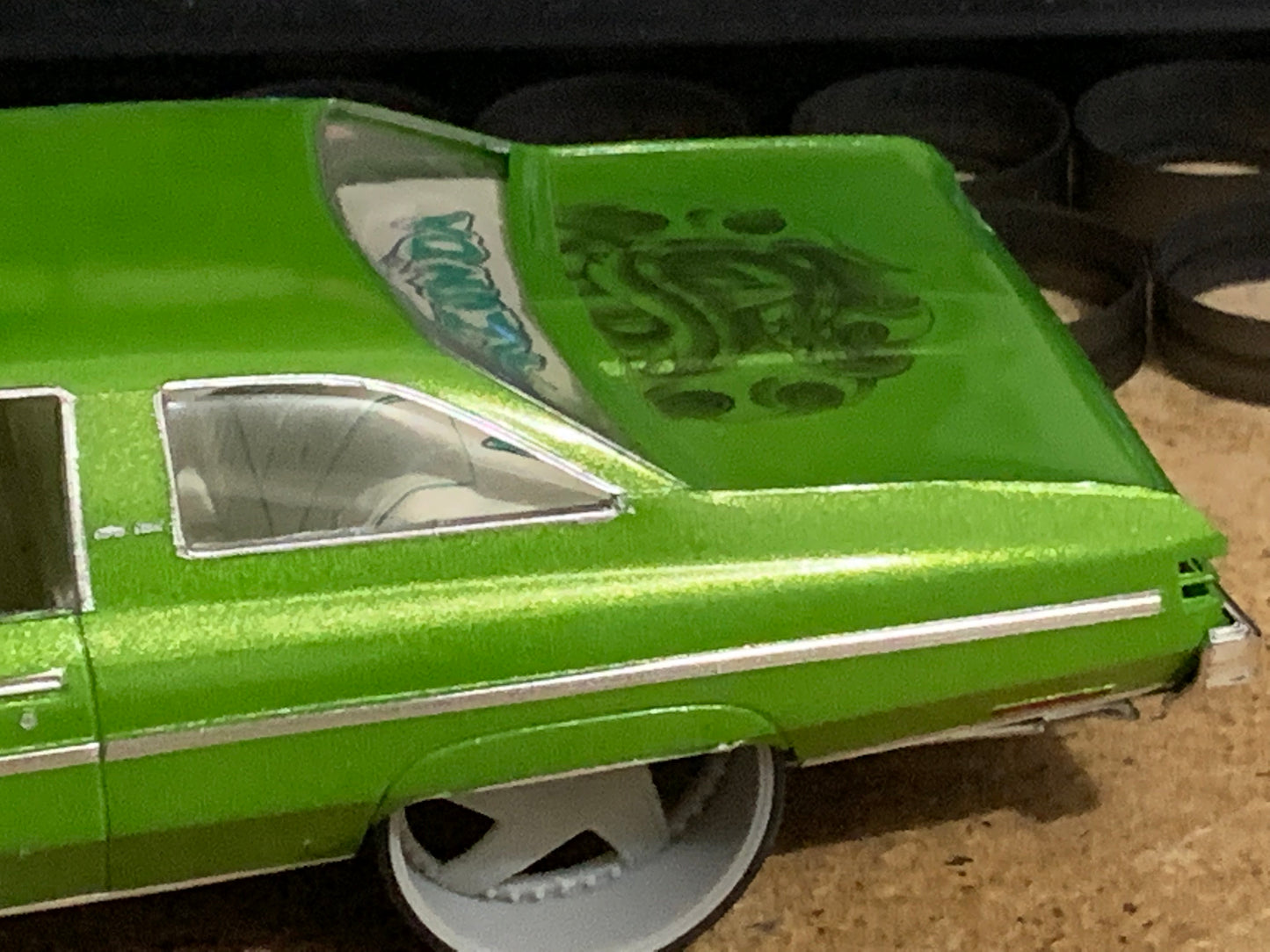 1/25 Scale - TMP D069V1 in 26"-30" Donk, Big Rims, Box Chevy, G-Body