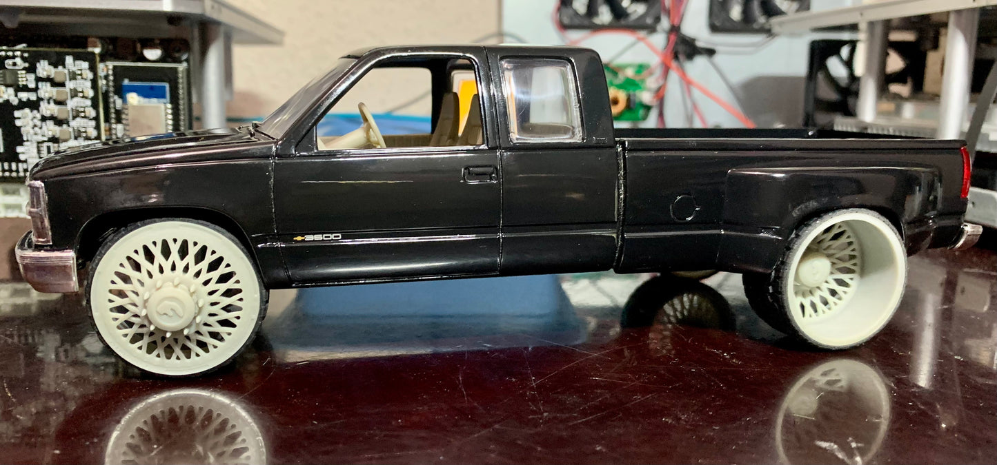 1/25 Scale - FORGIATO TESSUTO - 32" Dually Truck Rims