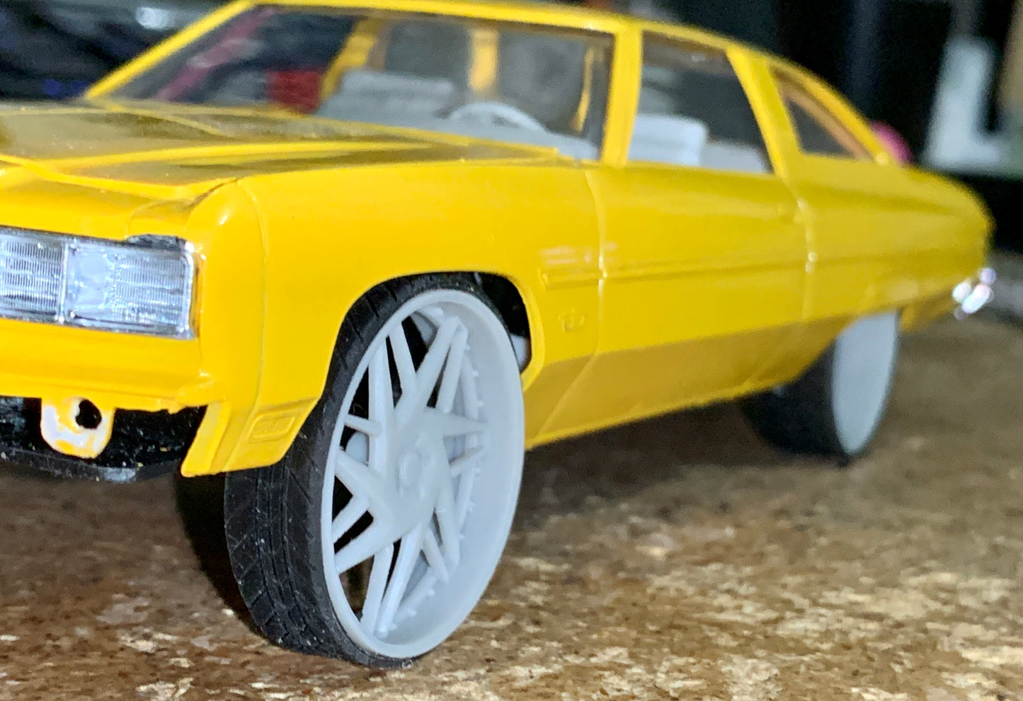 1/25 Scale - TMP D027 in 26"-36" Donk, Box, Big Rims, Trucks