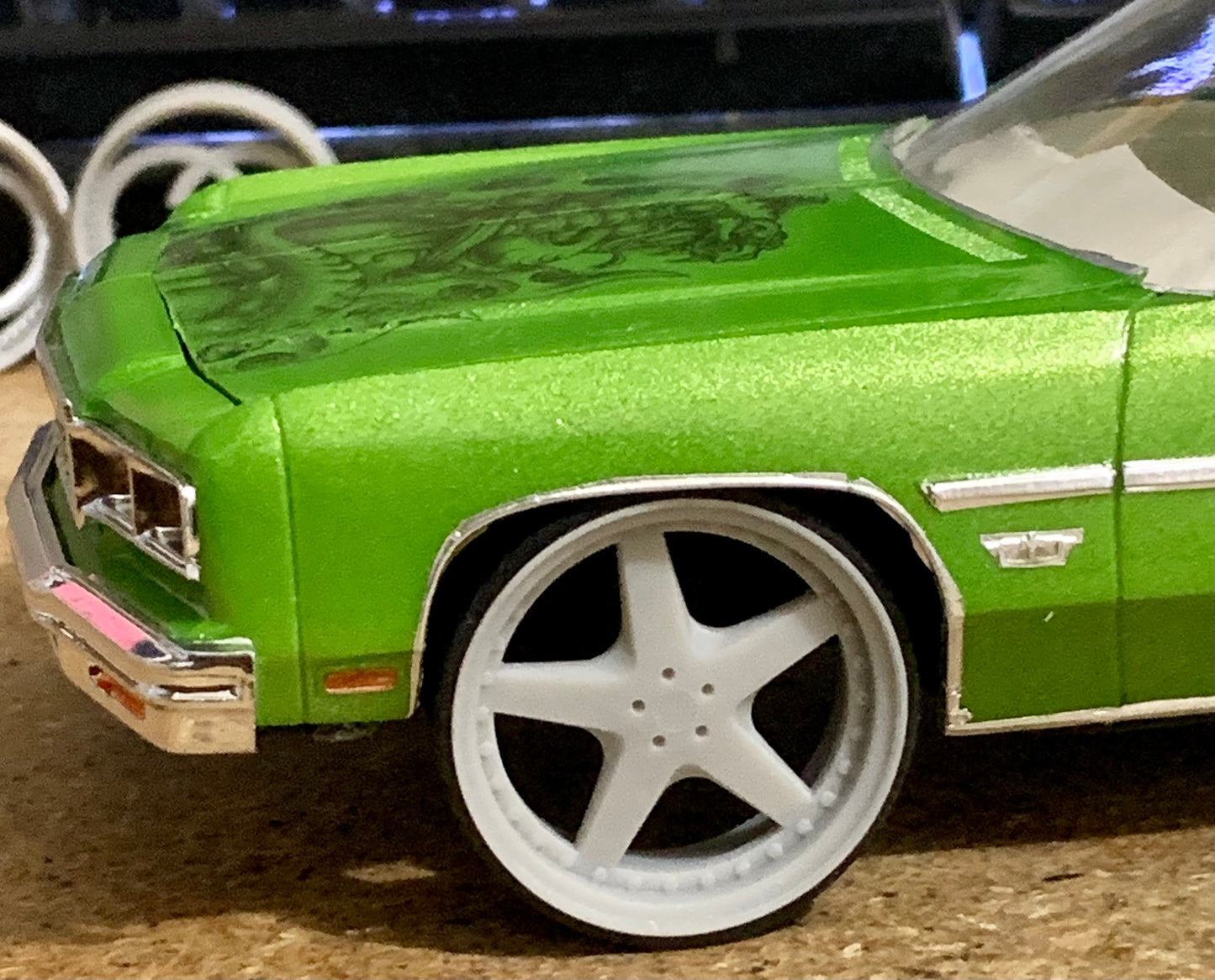1/25 Scale - TMP D084 Work Equip05 in 26"-30" Donk, Import, G-Body, Impala SS