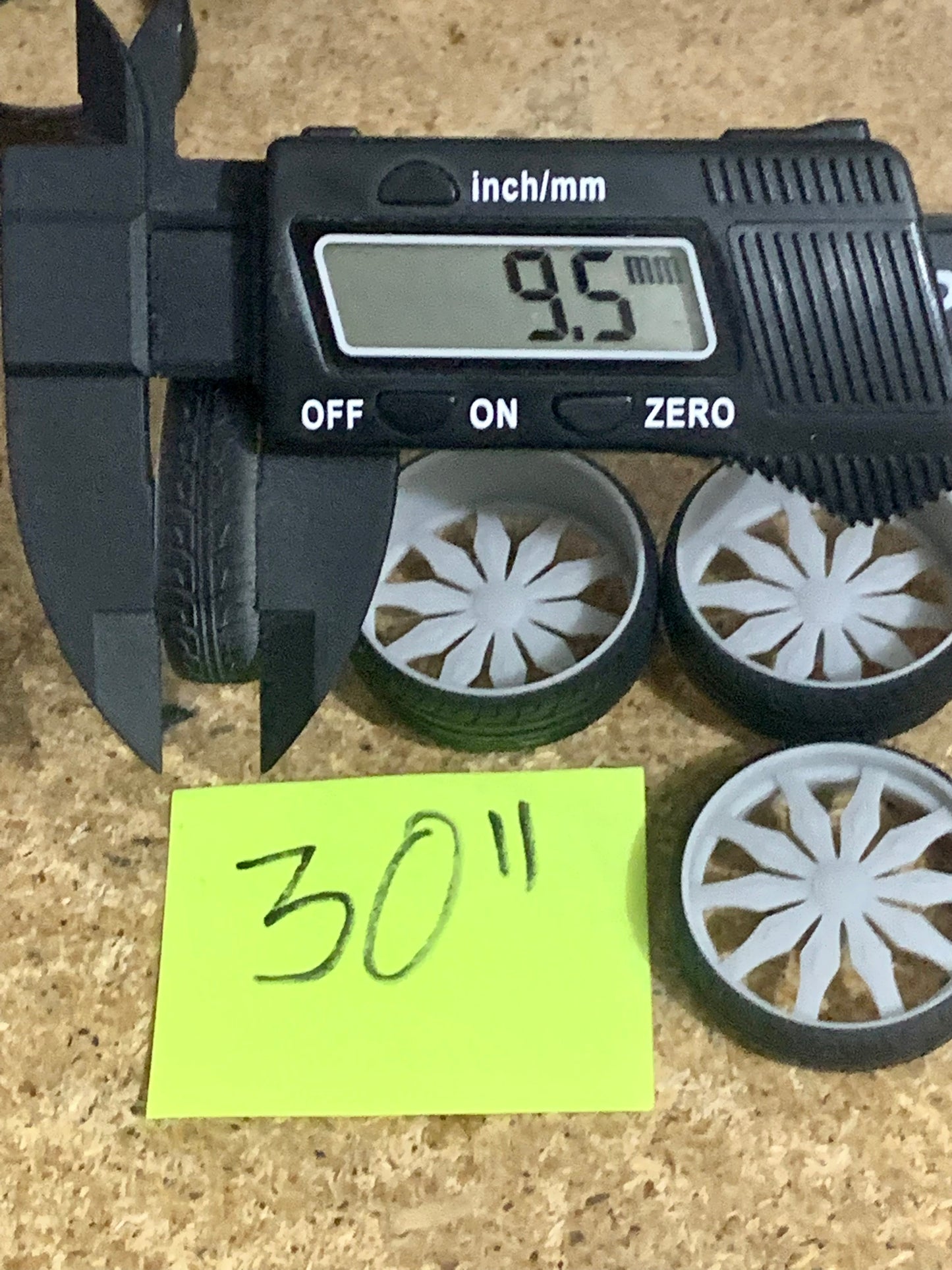 1/25 Scale - DUB FAMOUS BC (non-spinner) in 26"-30" Donk, Big Rims, Box Chevy, G-Body