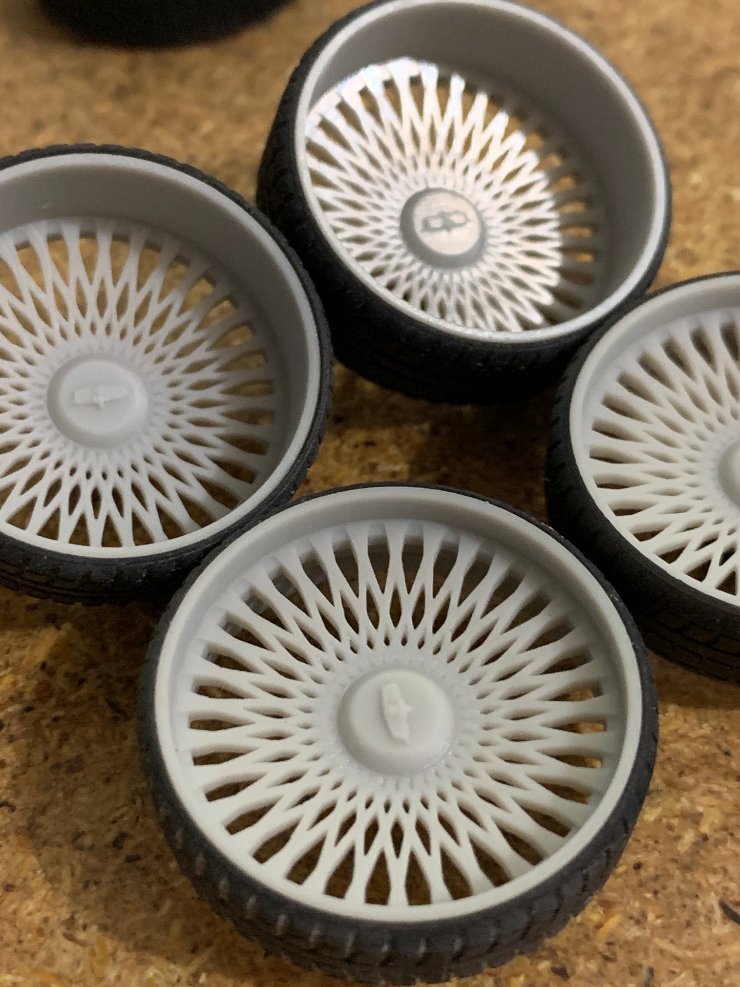 1/25 Scale - Caprice Bubble Rep's in 26"-38" B-Body, Caprice, Impala SS, Big Rims