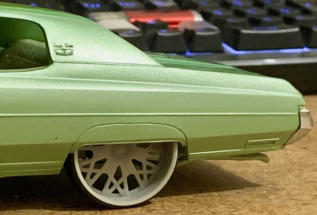 1/25 Scale - TMP D089 Forgi Custom in 26"-30" Donk, Big Rims, Box Chevy, G-Body