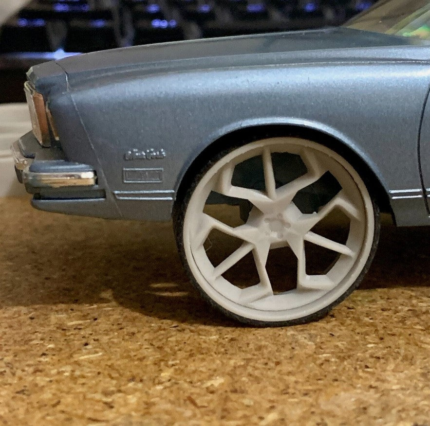 1/25 Scale - TMP D092 in 26"-30" Donk, Big Rims. Trucks, SUV