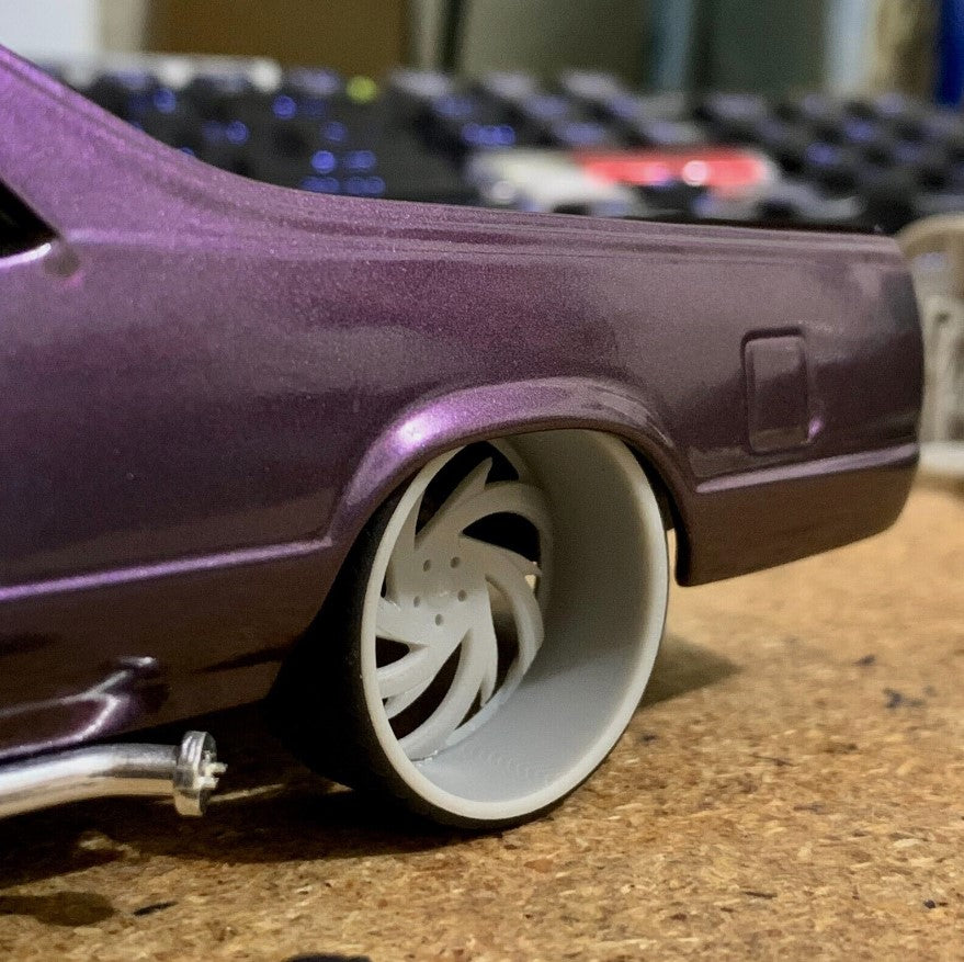 1/25 Scale - TMP D096 in 26"-30" Donk, Big Rims, Box Chevy, G-Body, Bubble