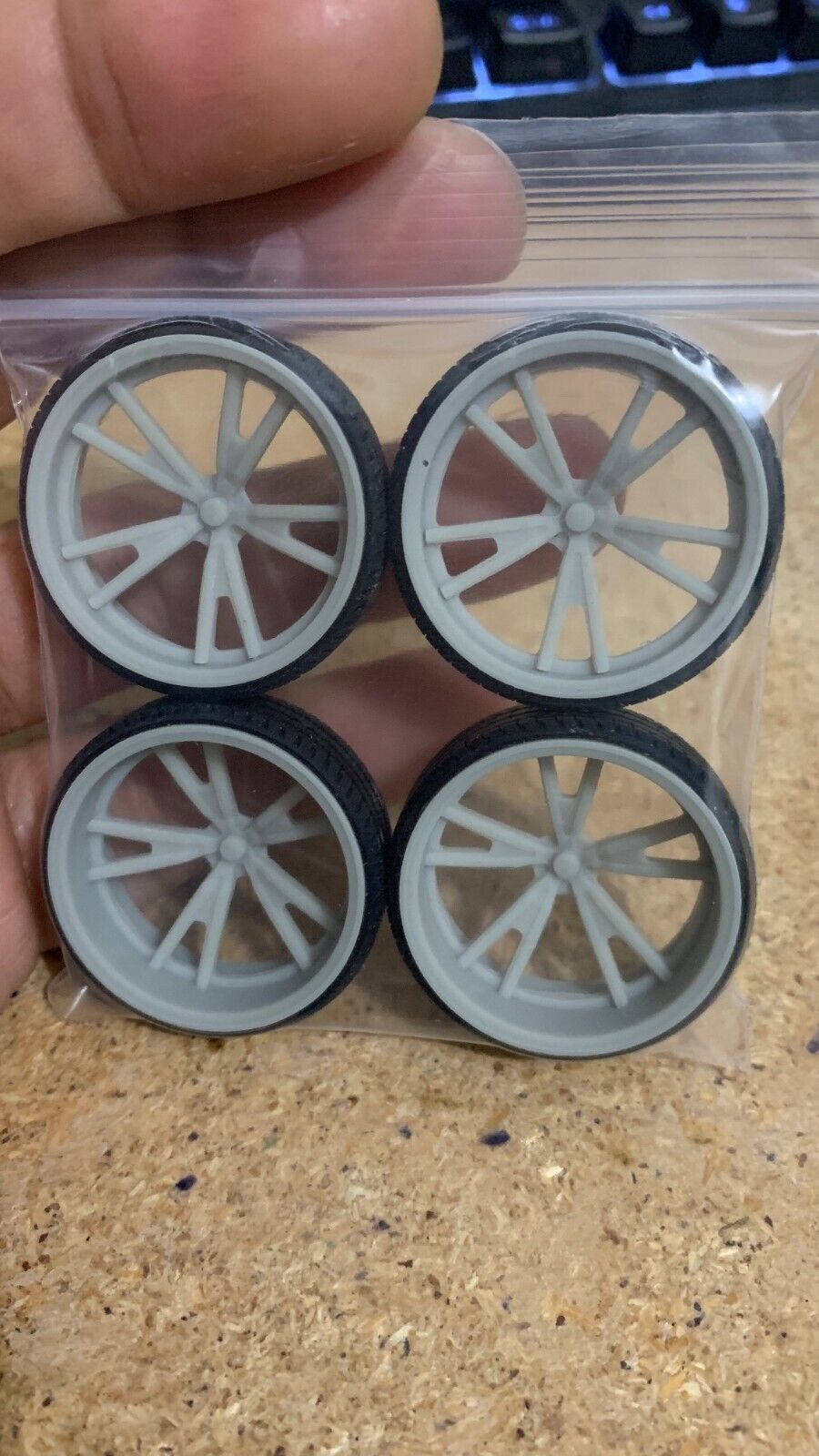1/25 Scale - TMP D028 in 26"-30" Donk, Box, Big Rims, Trucks