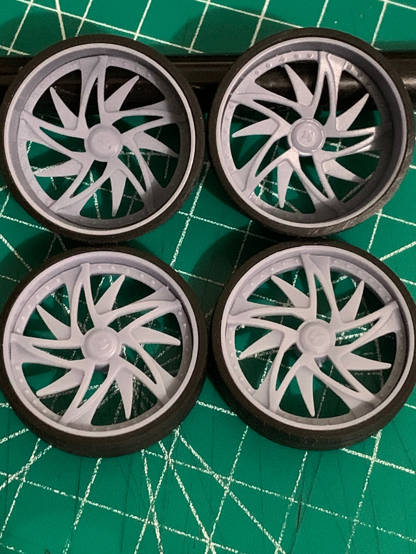 1/25 Scale - LEXANI "GILT XL" V2 - in 26"-36" Donk, Big Rims, Old Schools, Traditionals, SUV