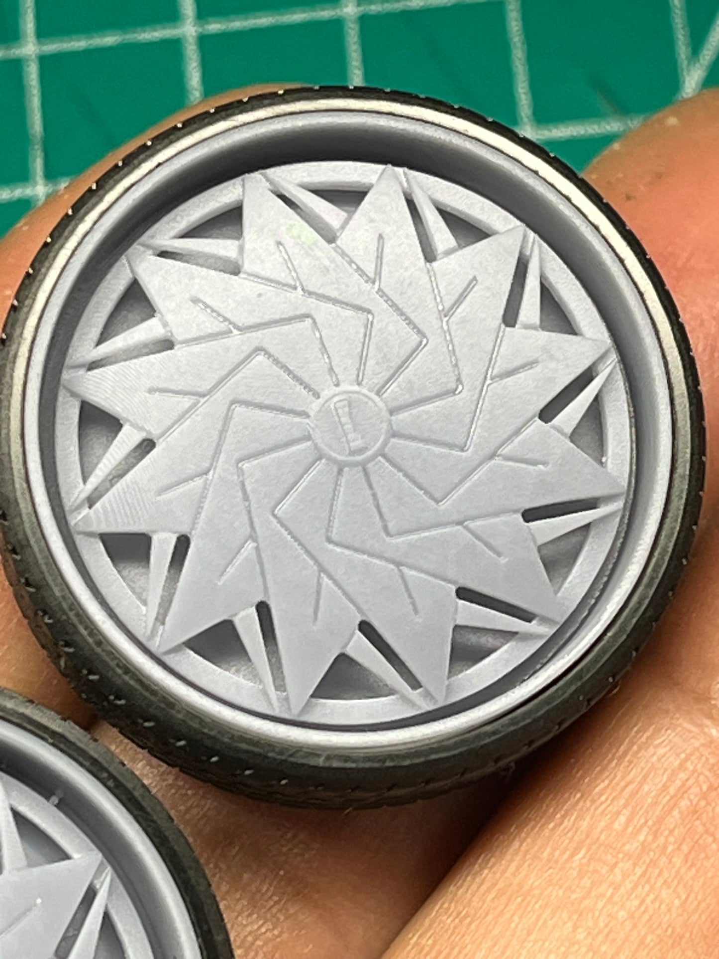 1/25 Scale - DUB "DAZR" Spinner - in 26"-36" Donk, Big Rims, Old Schools, Traditionals, SUV (Copy)