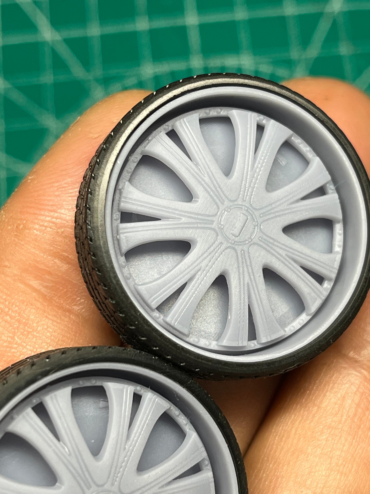 1/25 Scale - DUB "MAMBA" Spinner - in 26"-36" Donk, Big Rims, Old Schools, Traditionals, SUV (Copy 4)