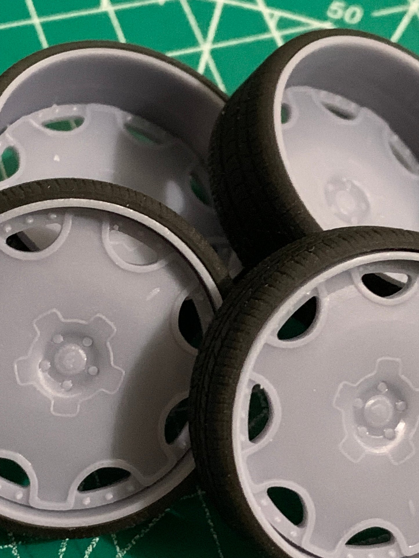 1/25 Scale - FORGI "FIORE" - in 26"-36" Donk, Big Rims, Old Schools, Traditionals, SUV