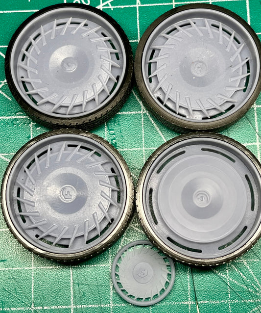 1/25 Scale - Forgiato "K1" Floater - in 26"-36" Donk, Big Rims, Old Schools, Traditionals, SUV