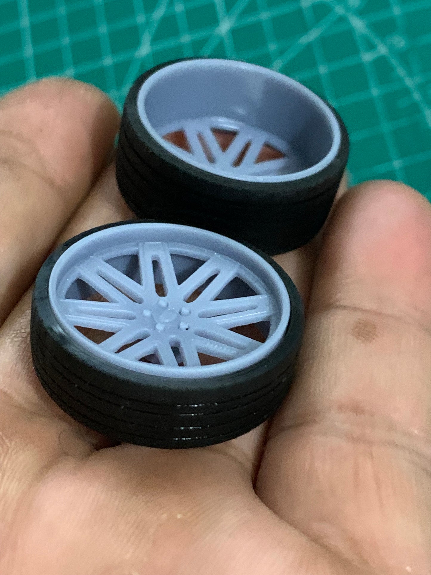 1/25 Scale - BARUGZAI EXEL V2 staggered - in 24"-36" Donk, Big Rims, Box Chevy, G-Body