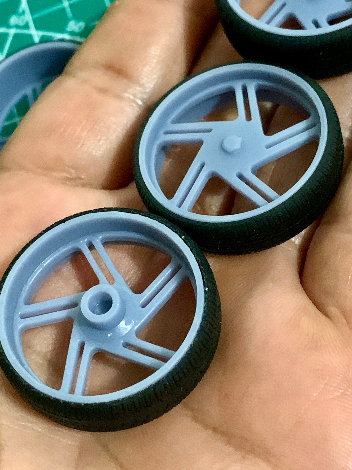 1/25 Scale - HRBB "PRO SPORT" - in 26"-32" Donk, Big Rims, Old Schools, Traditionals, SUV