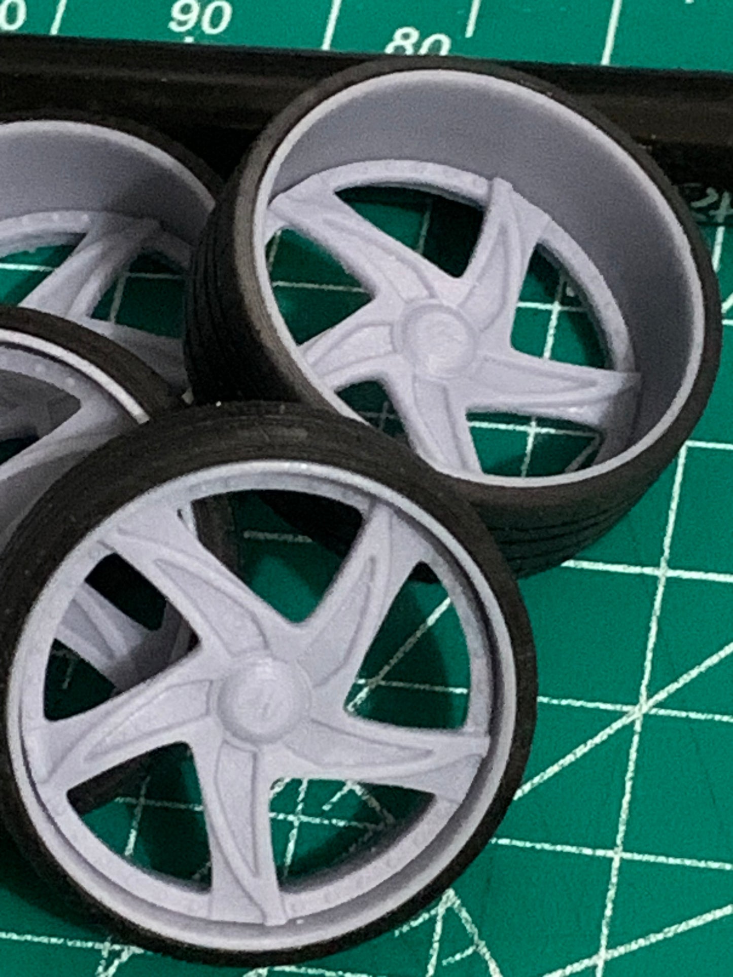 1/25 Scale - LEXANI "GILT XL" - in 26"-36" Donk, Big Rims, Old Schools, Traditionals, SUV