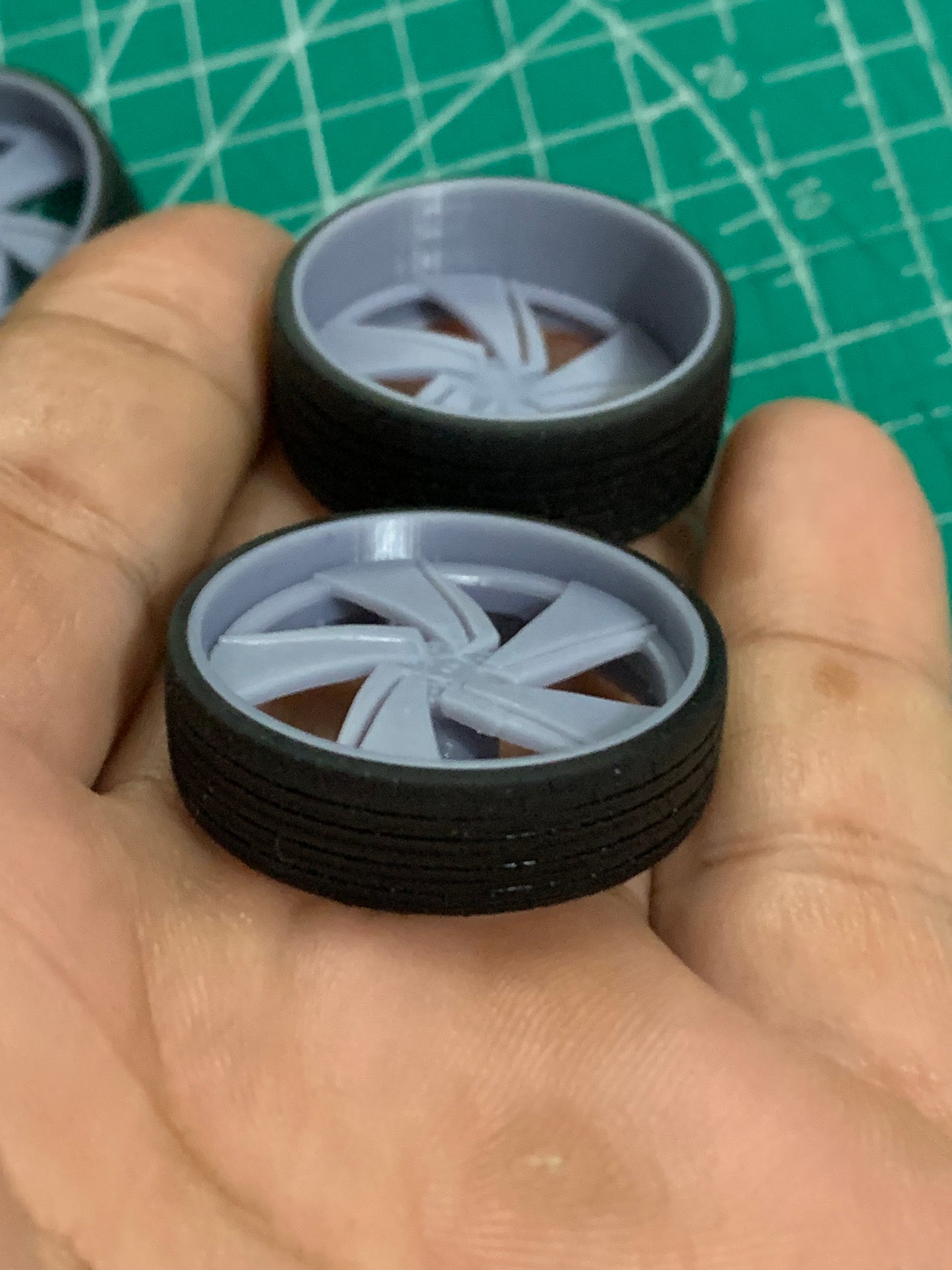 1/25 Scale - U.S. MAGS "PHANTOM" - in 26"-36" Donk, Big Rims, Old Schools, Traditionals, SUV