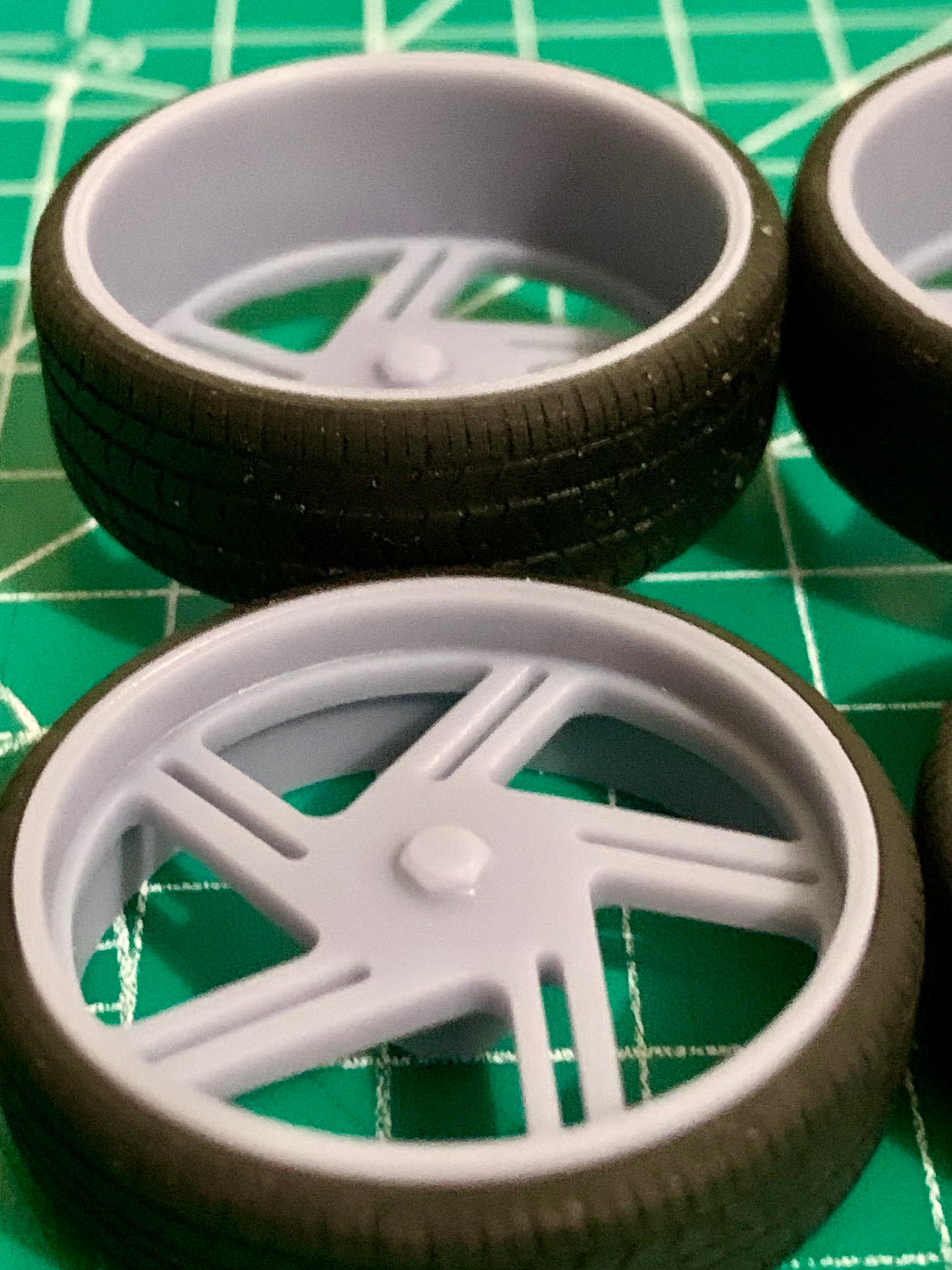 1/25 Scale - HRBB "PRO SPORT" - in 26"-32" Donk, Big Rims, Old Schools, Traditionals, SUV