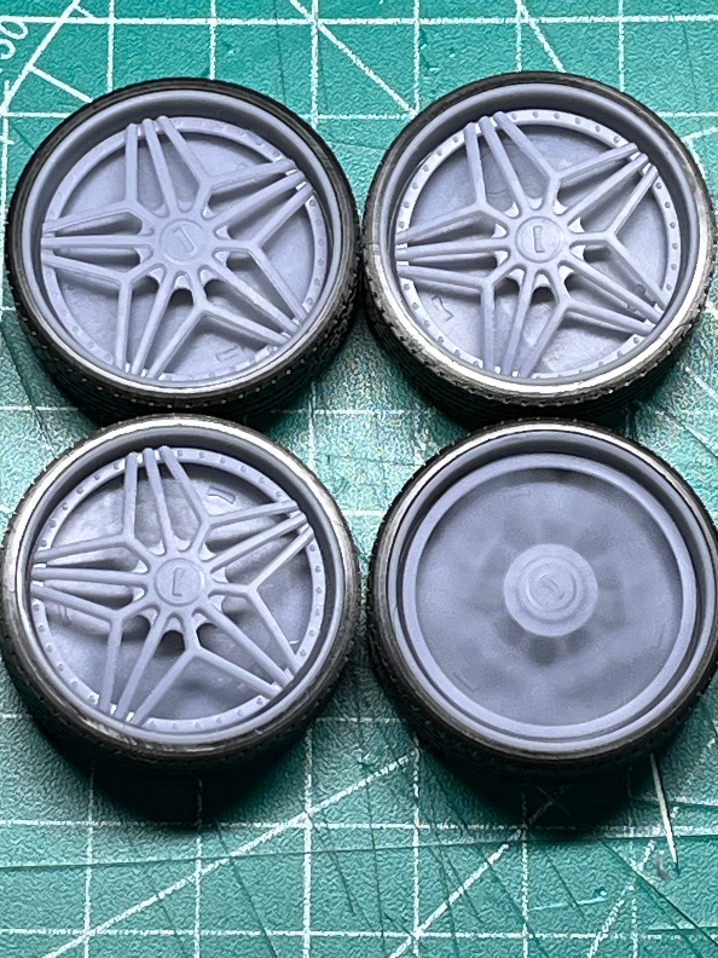 1/25 Scale - DUB "GHETTO BANDIT" Spinner - in 26"-36" Donk, Big Rims, Old Schools, Traditionals, SUV (Copy 2)