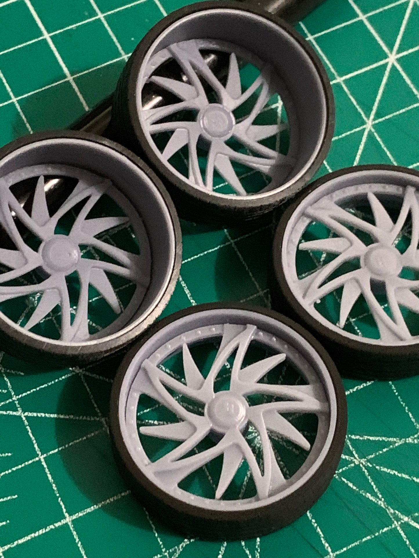 1/25 Scale - LEXANI "GILT XL" V2 - in 26"-36" Donk, Big Rims, Old Schools, Traditionals, SUV