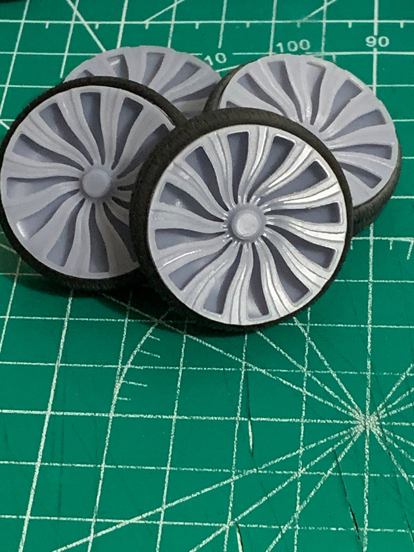 1/25 Scale - DUB "KUTZ" Floater - in 26"-36" Donk, Big Rims, Old Schools, Traditionals, SUV