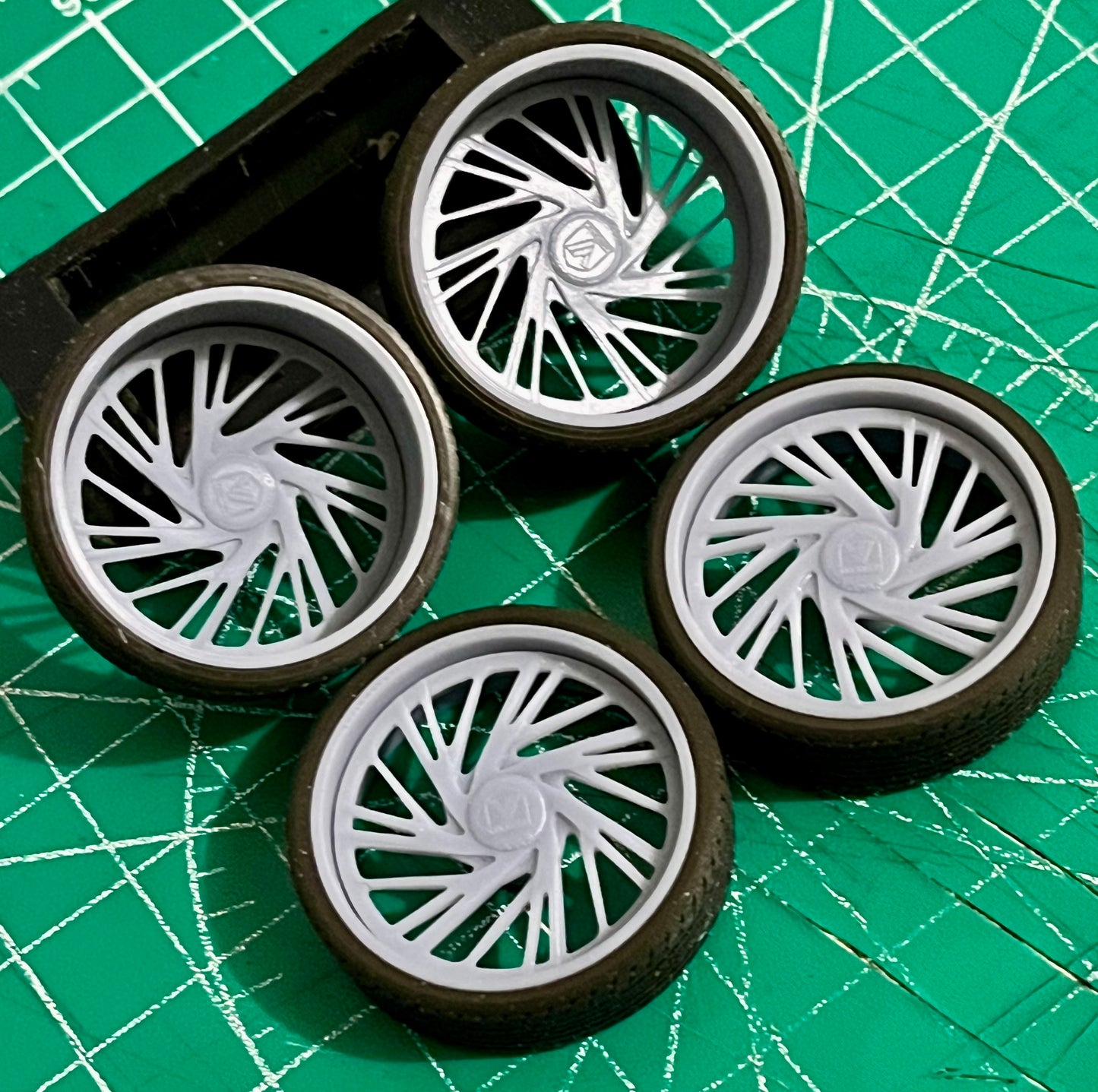 1/25 Scale - ASANTI AF868 "Big Cap"- in 26"-36" Donk, Big Rims, Old Schools, Traditionals, SUV