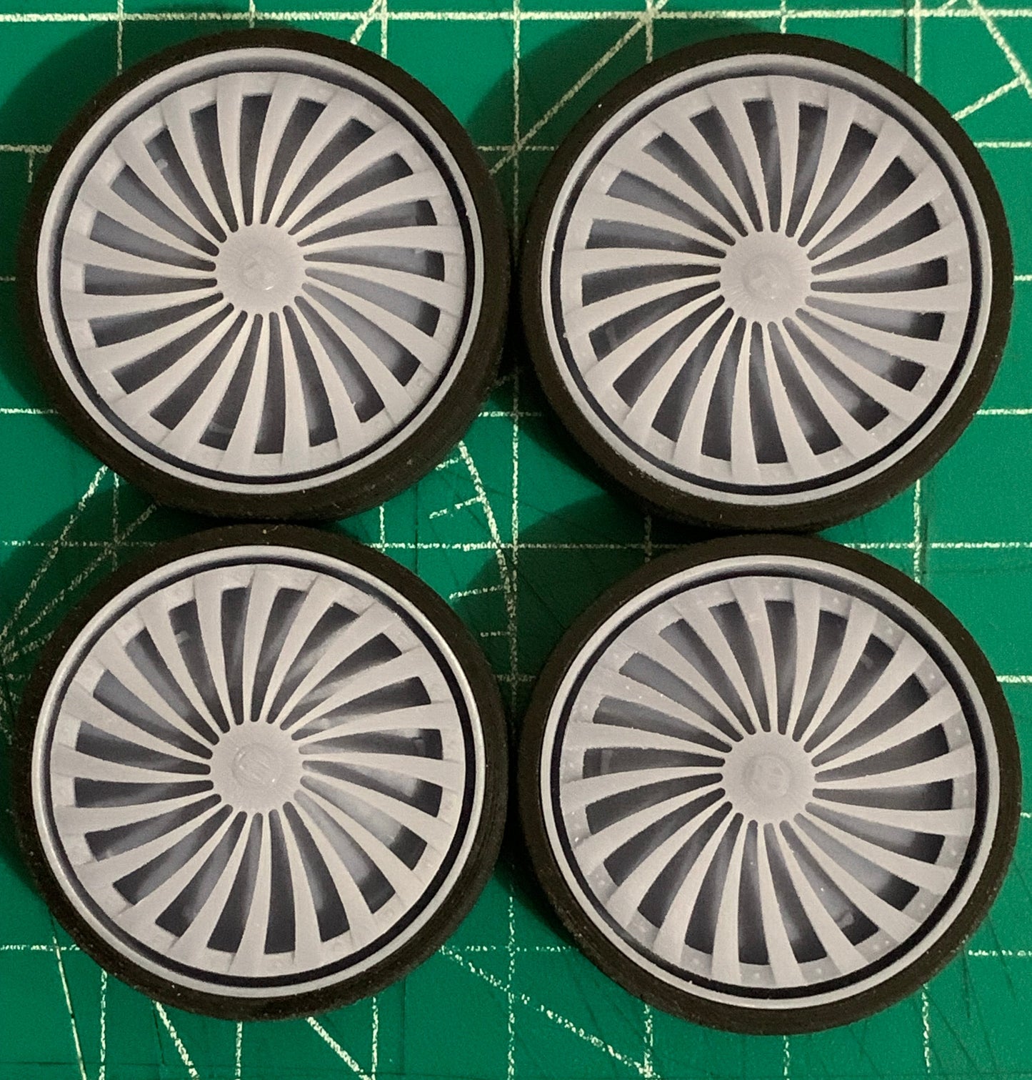 1/25 Scale - DUB "SWYRL" Spinner - in 28"-36" Donk, Big Rims, Box Chevy, G-Body, Trucks, SUV's